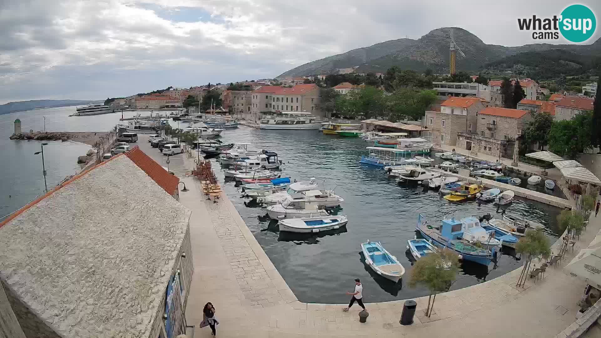 Webcam Bol Harbour – Live View of Bol Riva & Marina