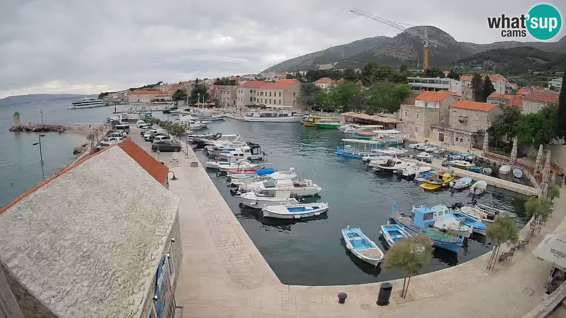 Webcam Bol Harbour – Live View of Bol Riva & Marina