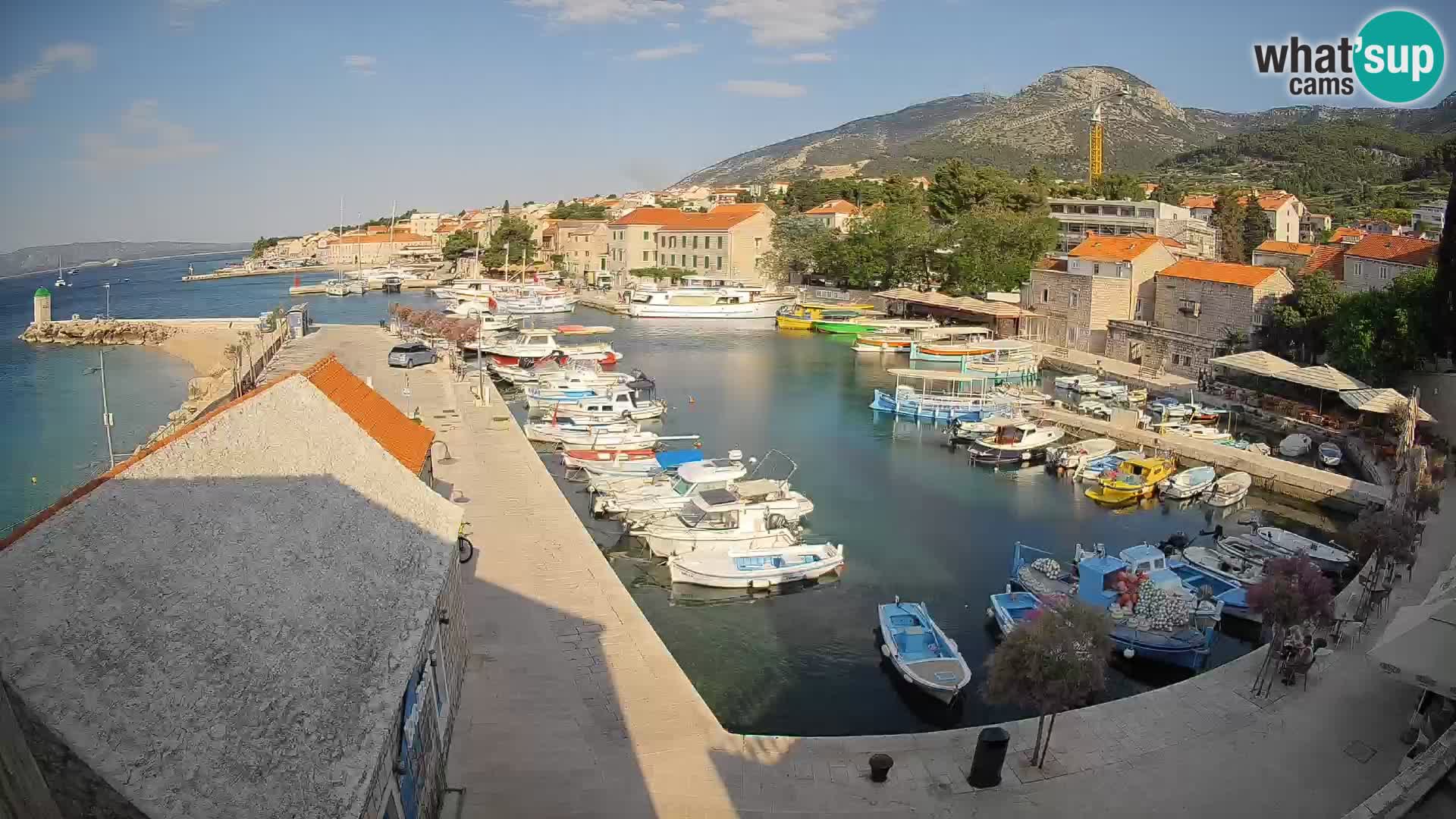 Webcam Bol Hafen – Liveblick auf Bol Riva & Marina