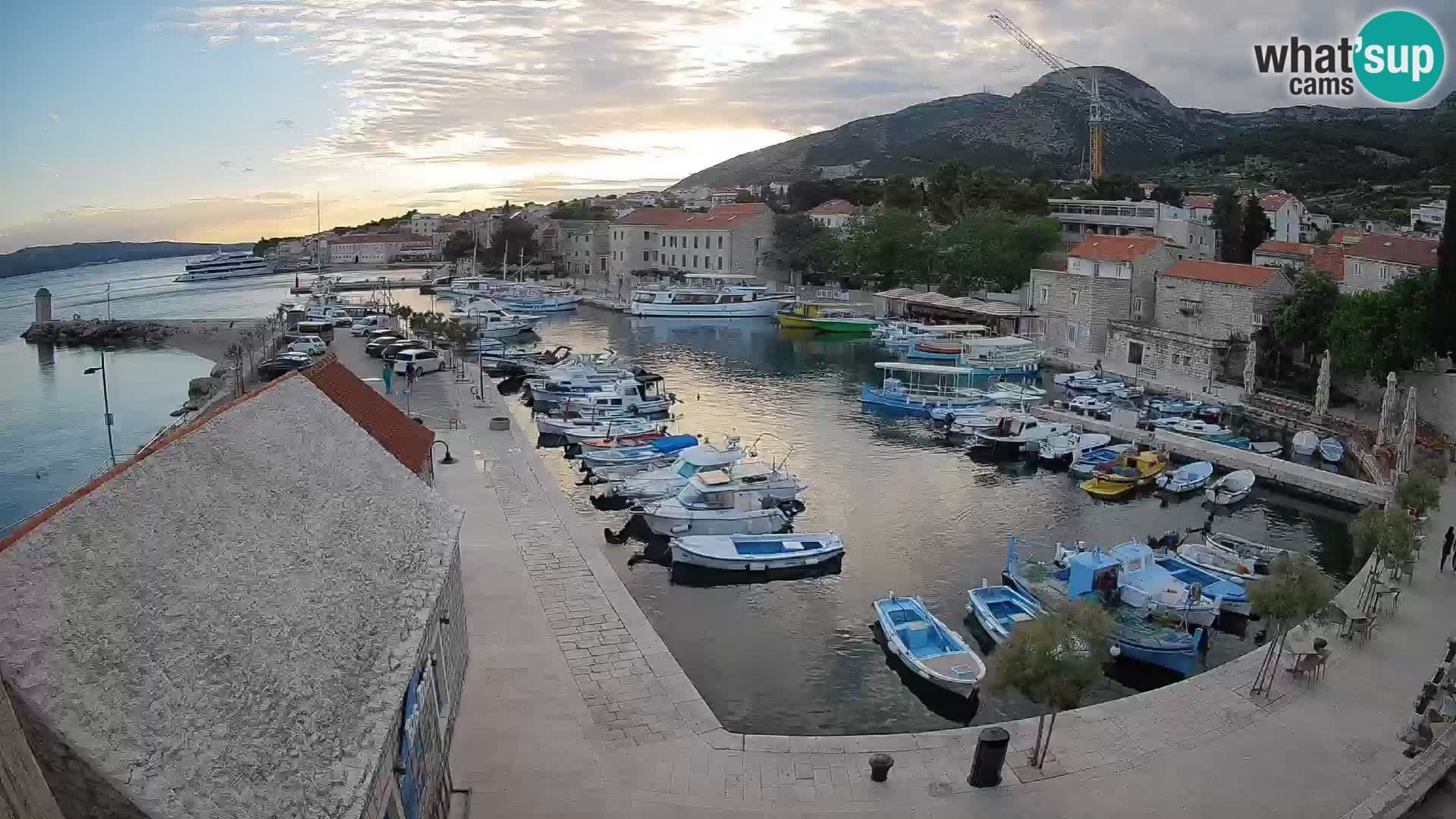 Webcam Bol Harbour – Live View of Bol Riva & Marina