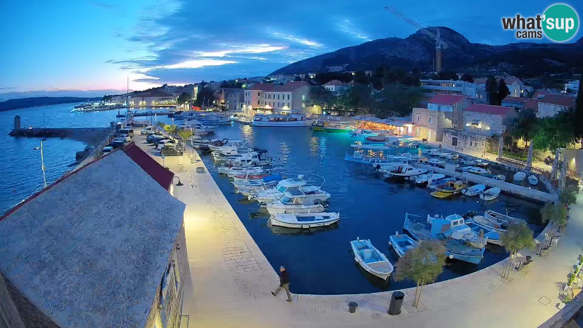 Webcam Bol Hafen – Liveblick auf Bol Riva & Marina