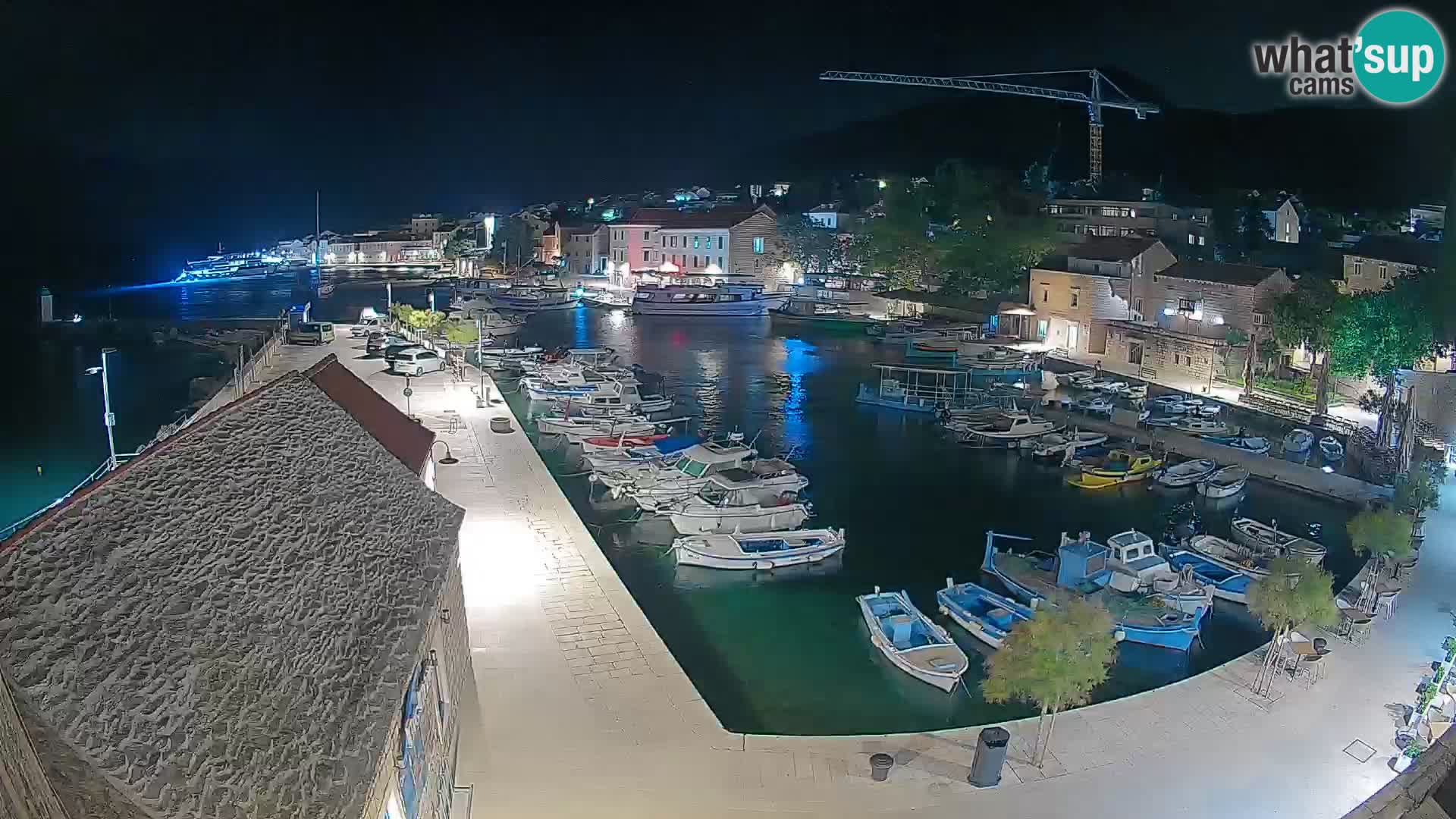 Webcam Bol Hafen – Liveblick auf Bol Riva & Marina