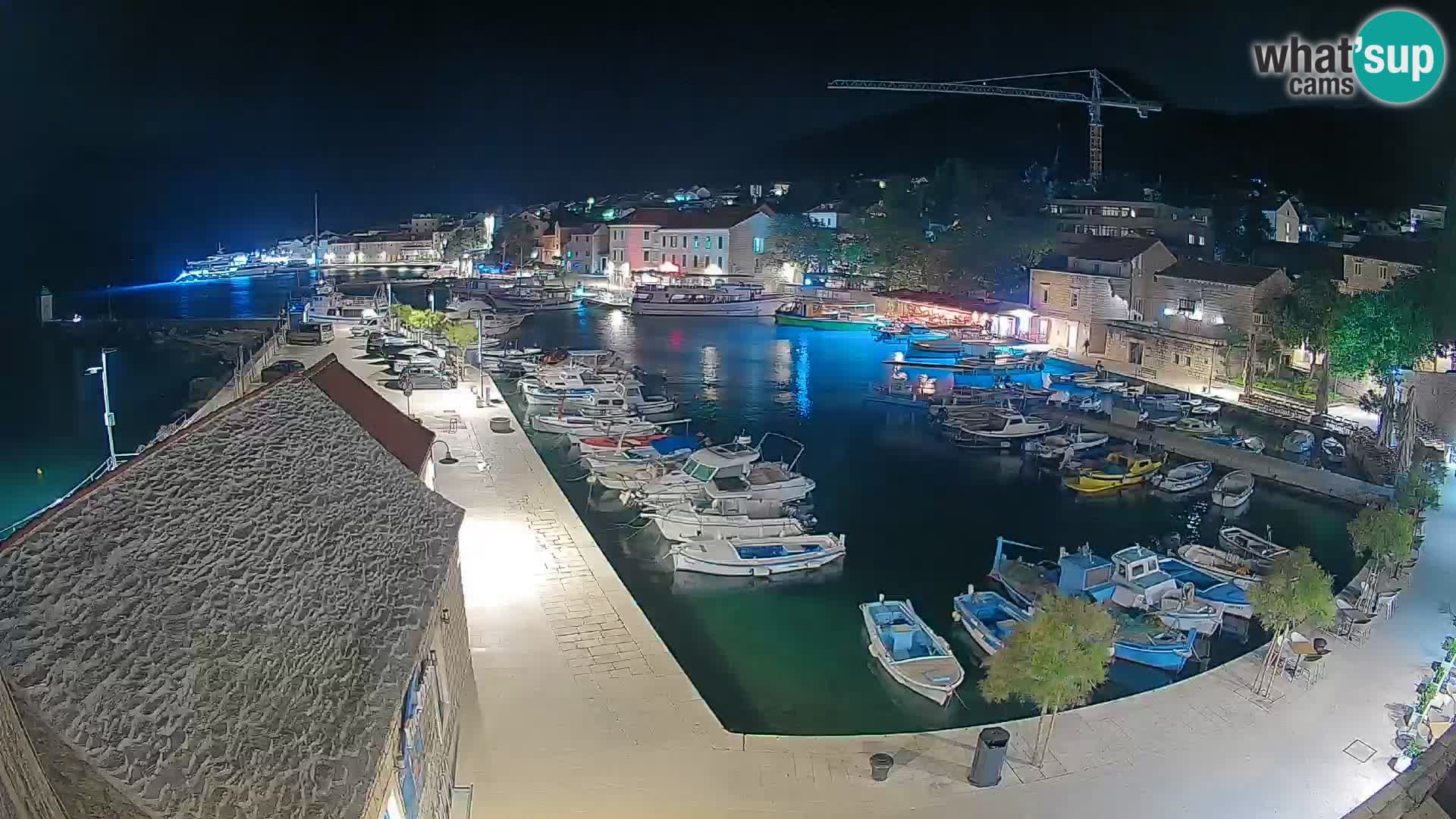 Webcam Bol Hafen – Liveblick auf Bol Riva & Marina