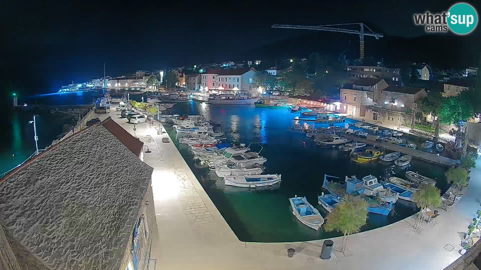 Webcam Bol Hafen – Liveblick auf Bol Riva & Marina