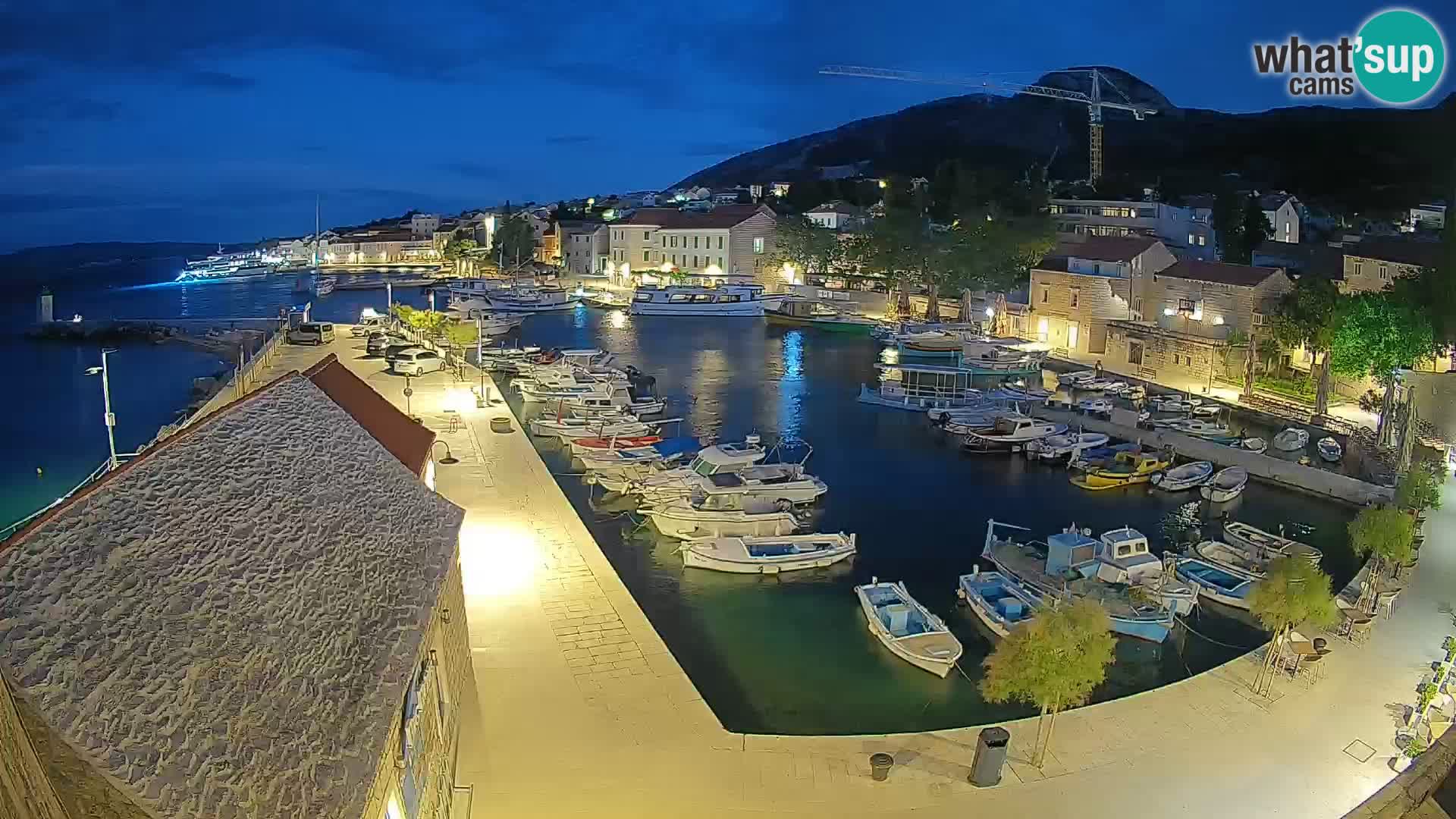 Webcam Bol Harbour – Live View of Bol Riva & Marina
