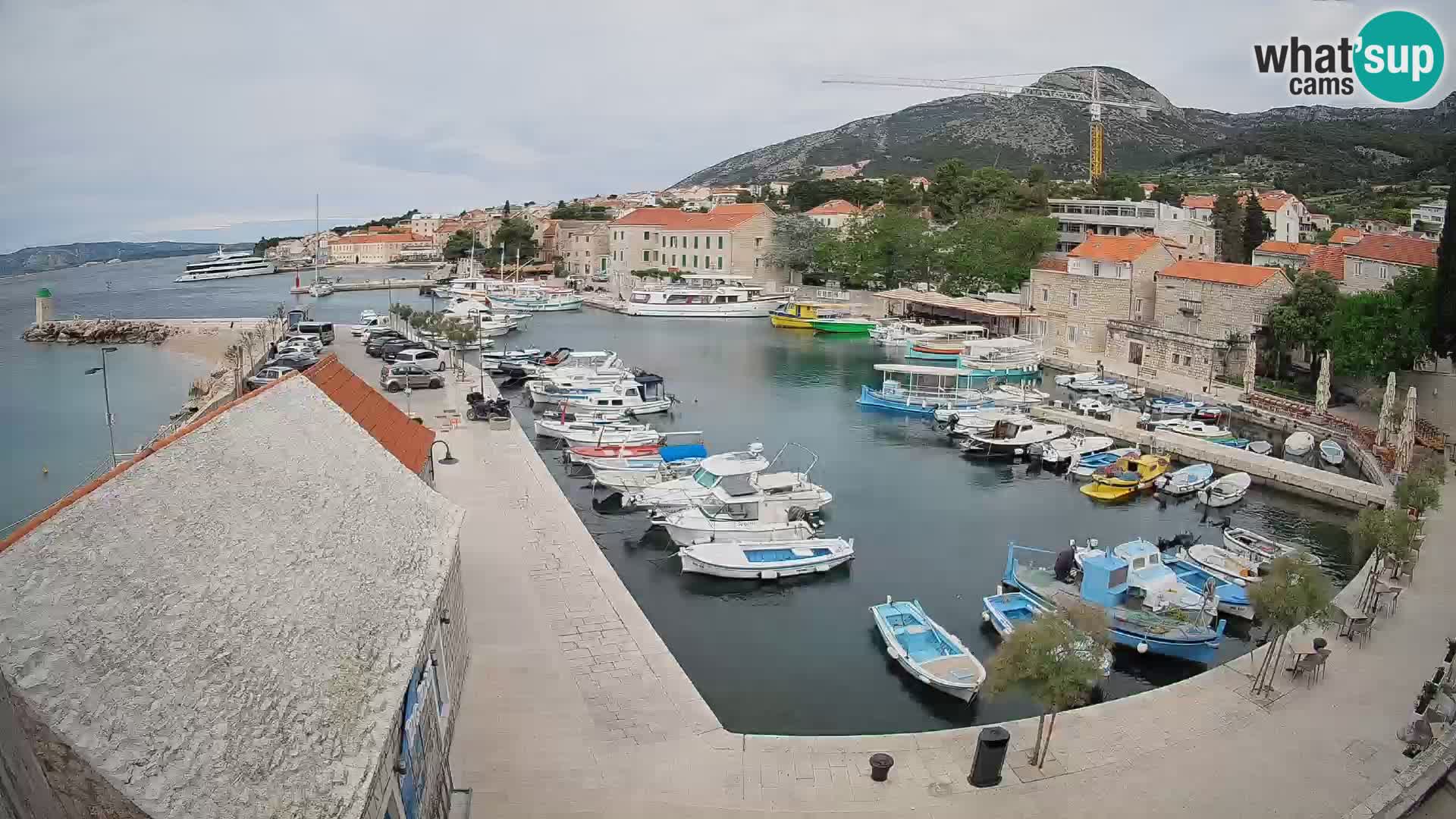 Webcam Bol Harbour – Live View of Bol Riva & Marina