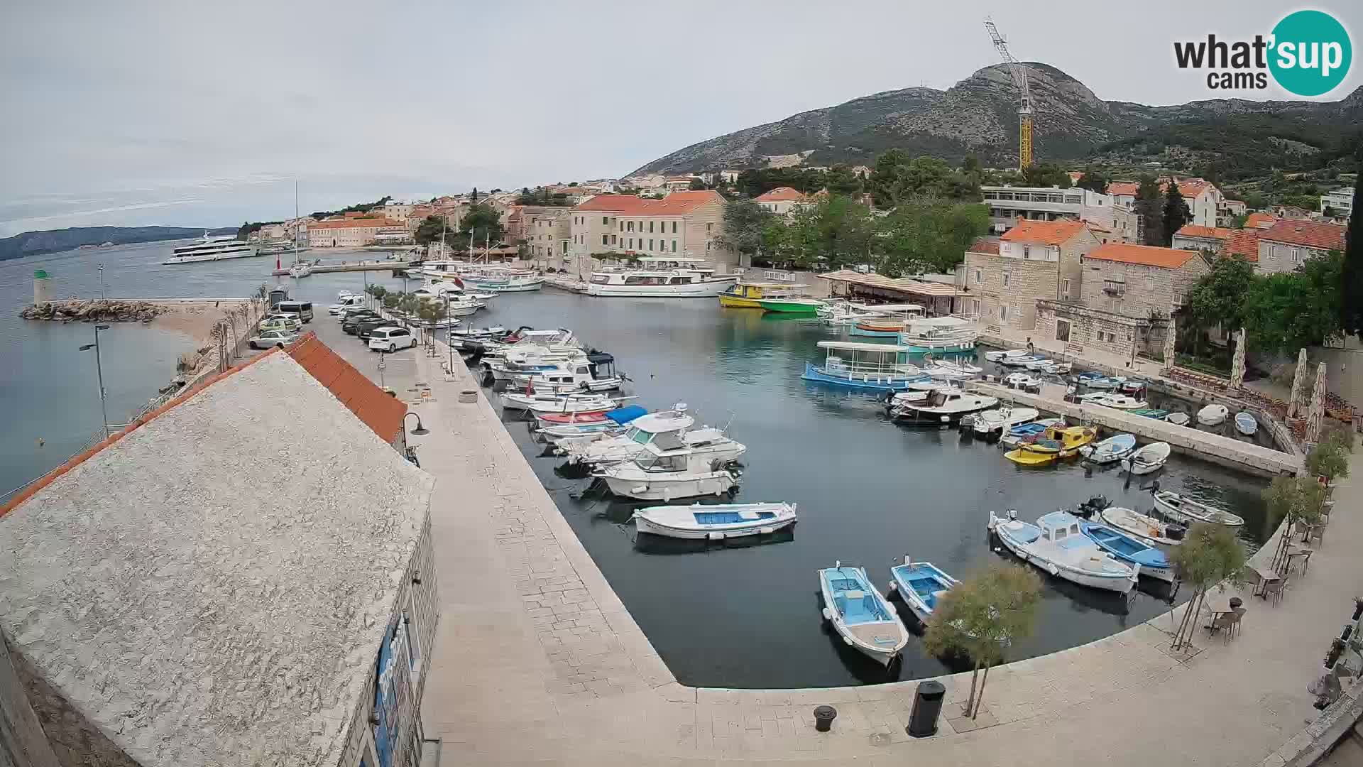 Webcam Bol Hafen – Liveblick auf Bol Riva & Marina