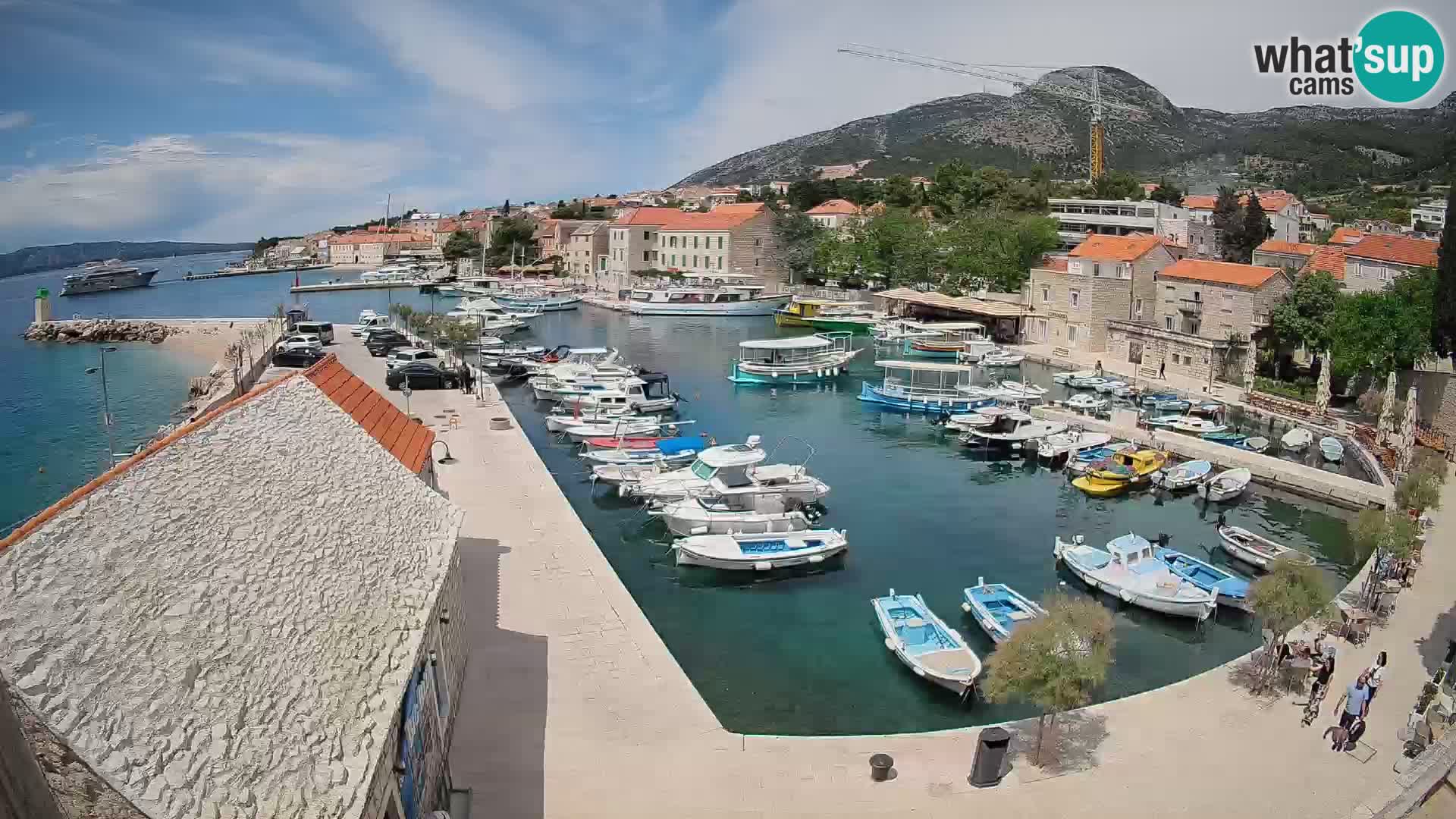 Webcam Bol Harbour – Live View of Bol Riva & Marina