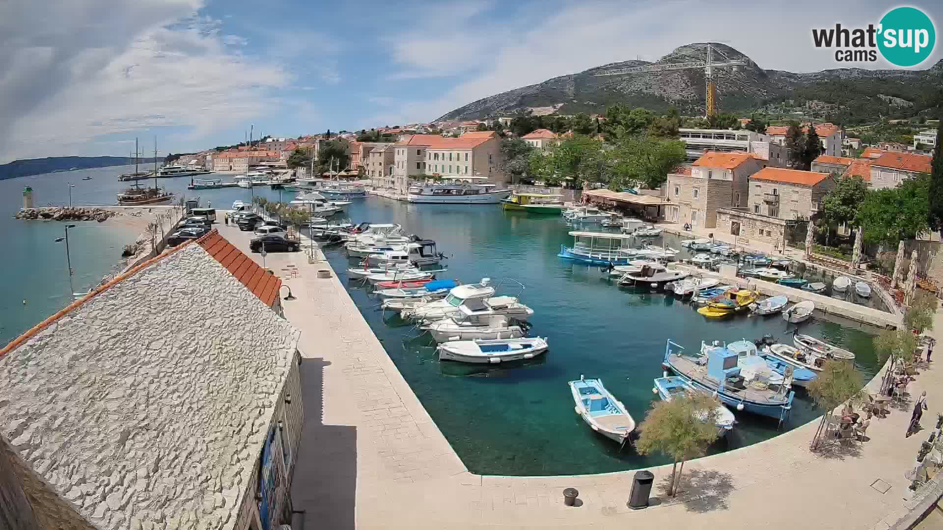 Webcam Bol Hafen – Liveblick auf Bol Riva & Marina