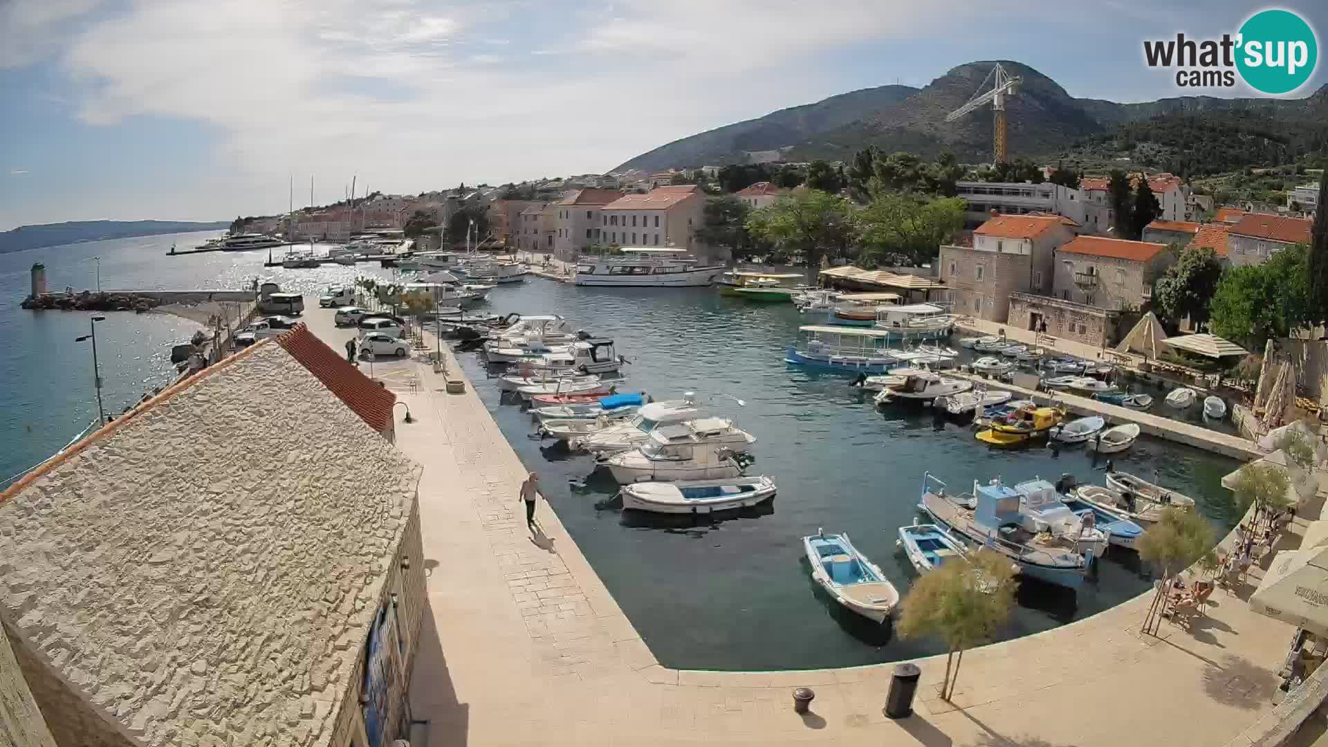Webcam porto di Bol – Vista live sulla Riva e Marina