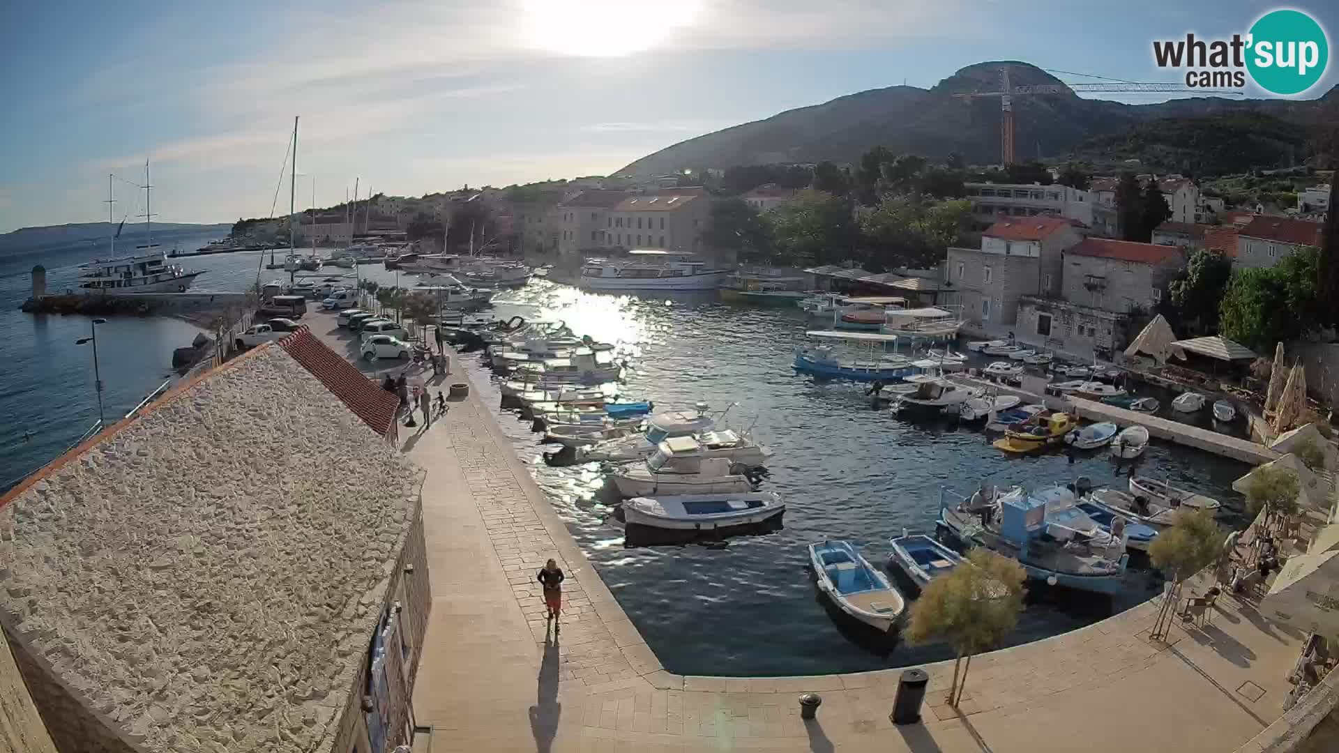 Webcam Bol Harbour – Live View of Bol Riva & Marina