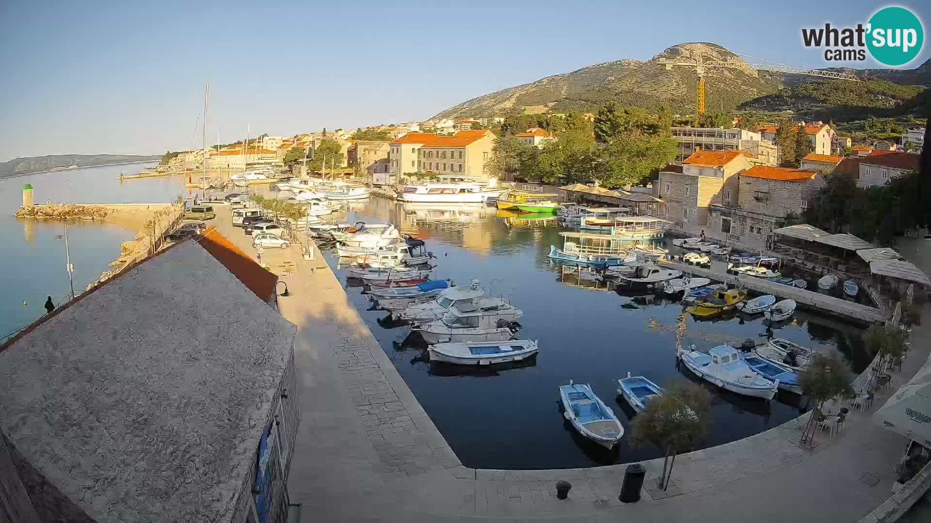 Webcam Bol Harbour – Live View of Bol Riva & Marina