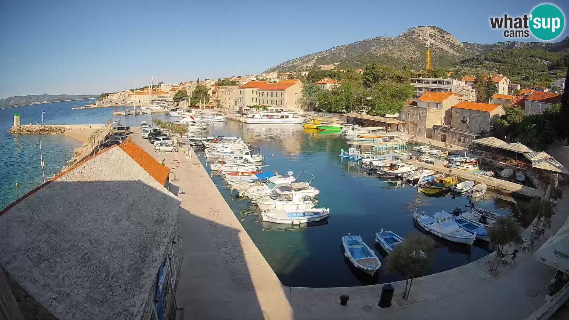 Webcam Bol Harbour – Live View of Bol Riva & Marina