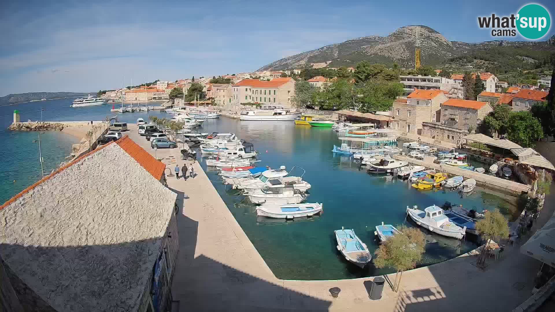 Webcam Bol Harbour – Live View of Bol Riva & Marina