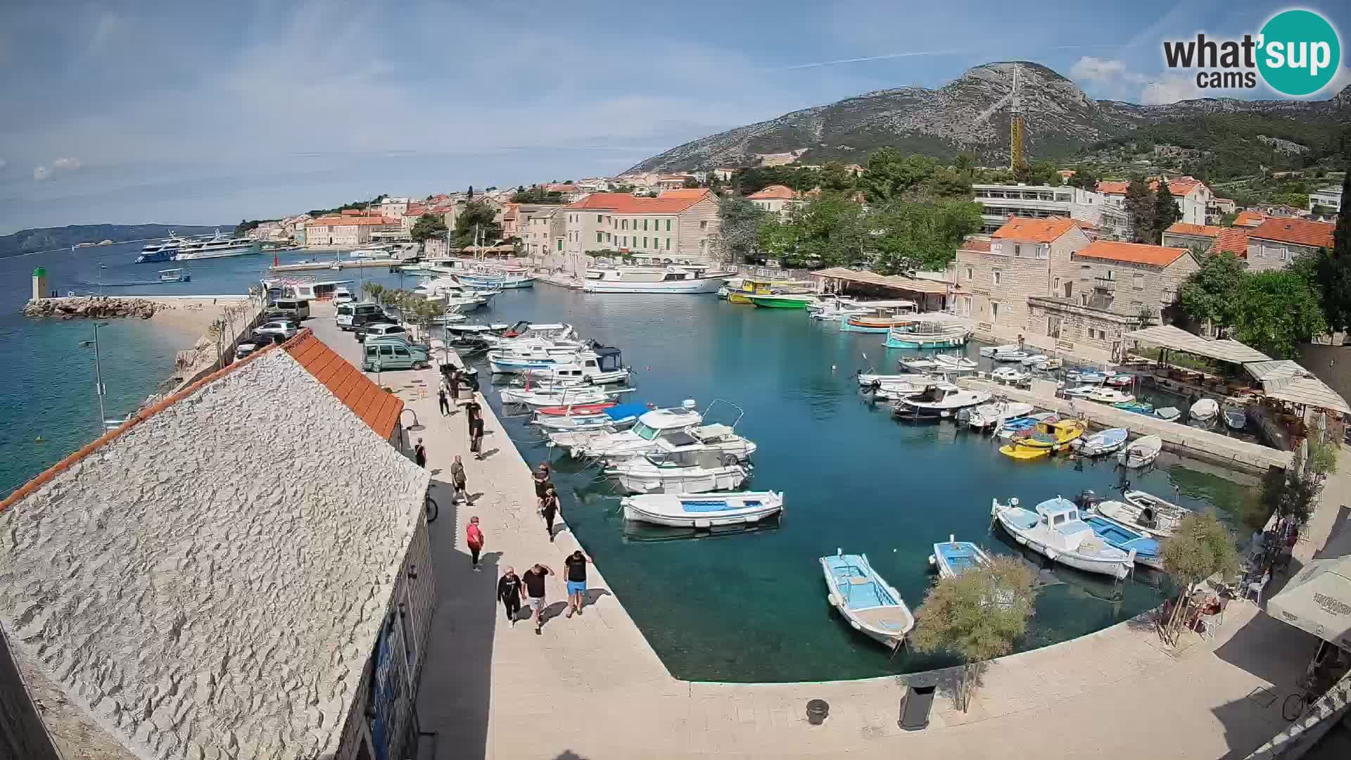 Webcam Bol Hafen – Liveblick auf Bol Riva & Marina