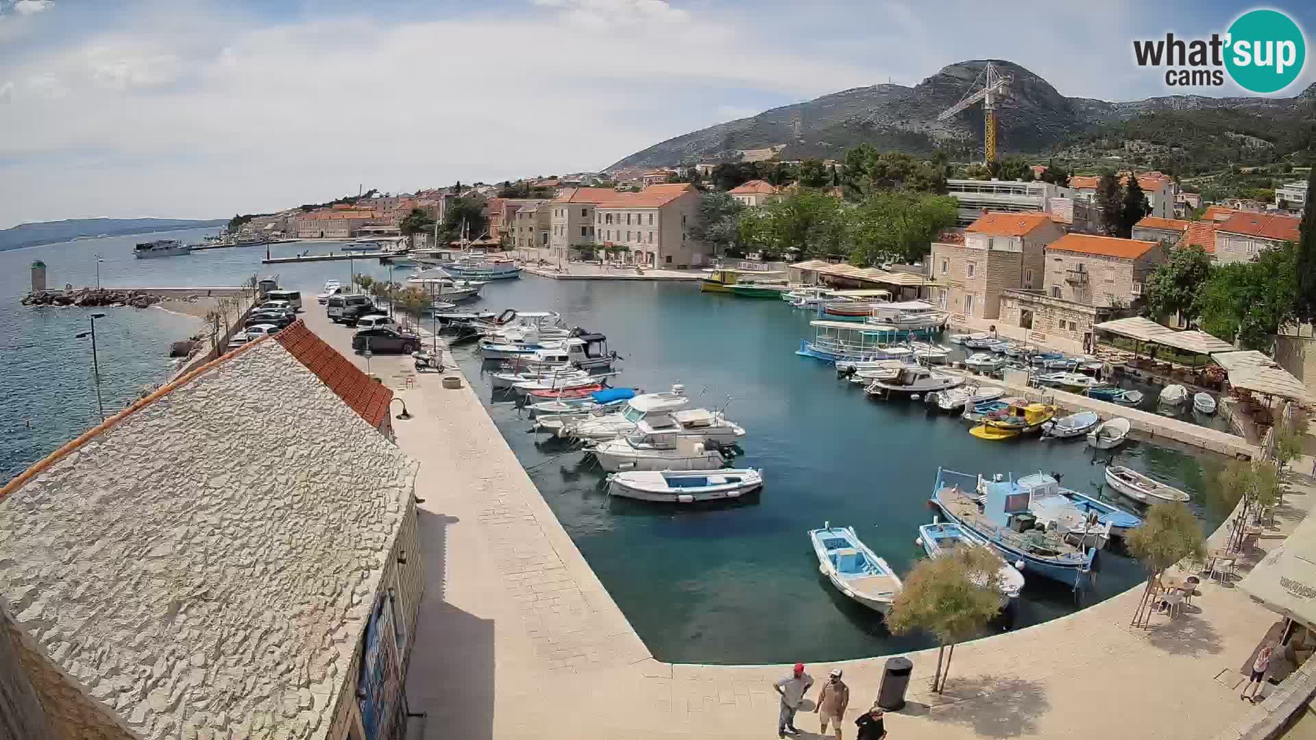 Webcam Bol Hafen – Liveblick auf Bol Riva & Marina