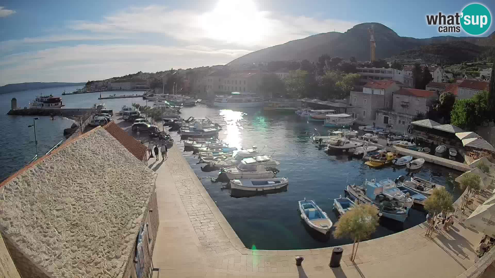 Webcam Bol Harbour – Live View of Bol Riva & Marina