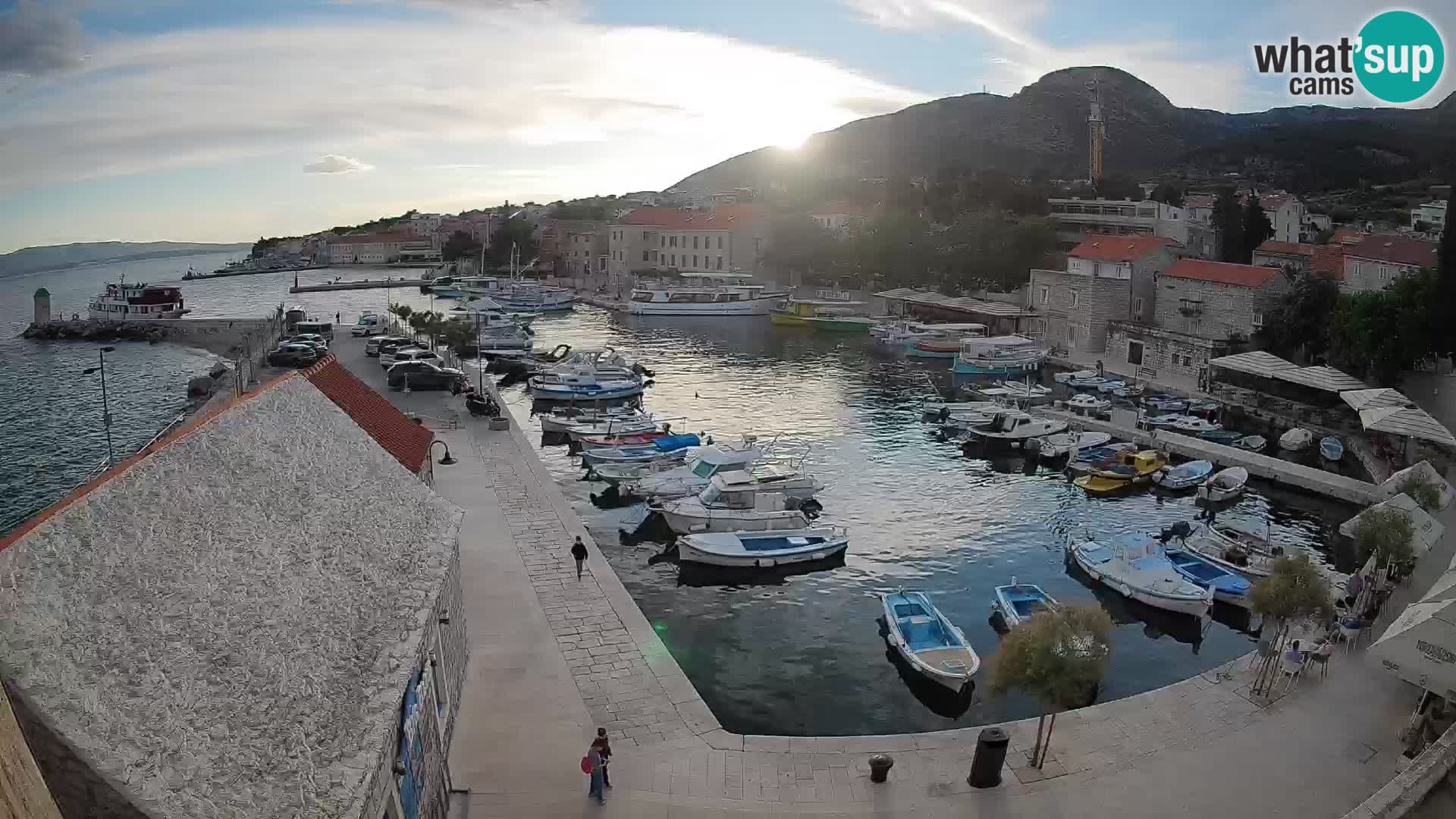 Webcam Bol Harbour – Live View of Bol Riva & Marina