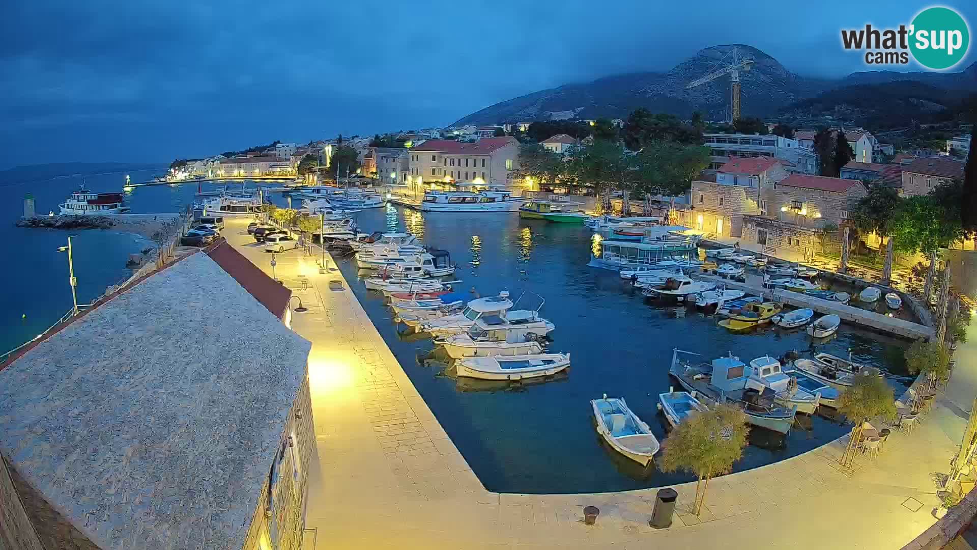 Webcam Bol Harbour – Live View of Bol Riva & Marina