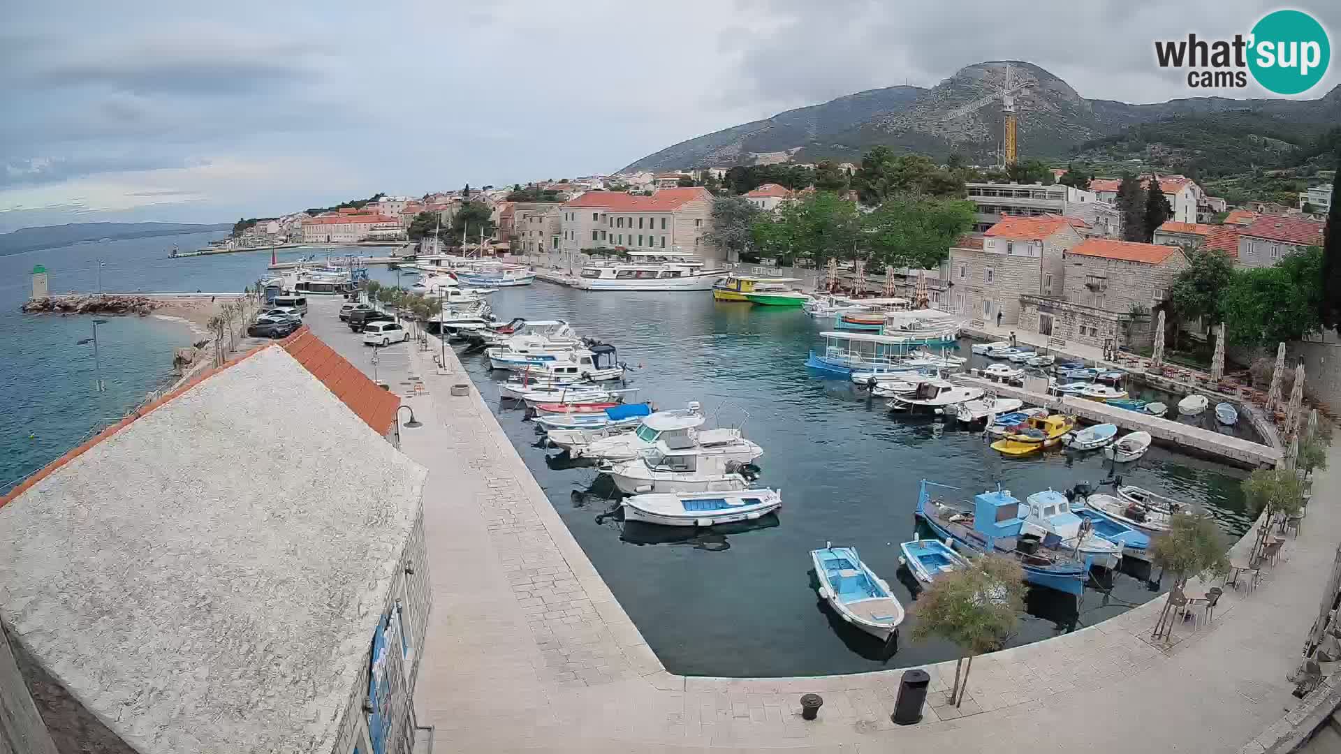 Webcam Bol Hafen – Liveblick auf Bol Riva & Marina