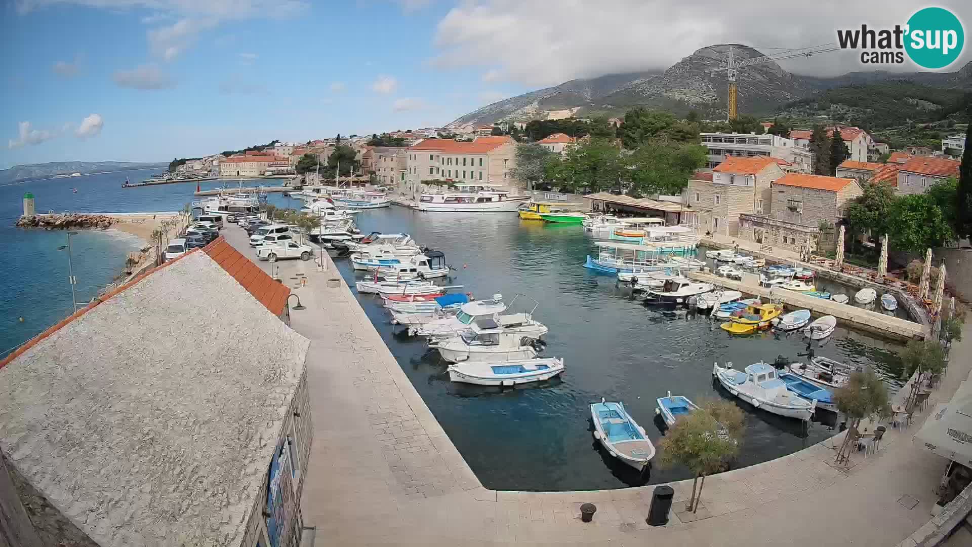 Webcam porto di Bol – Vista live sulla Riva e Marina