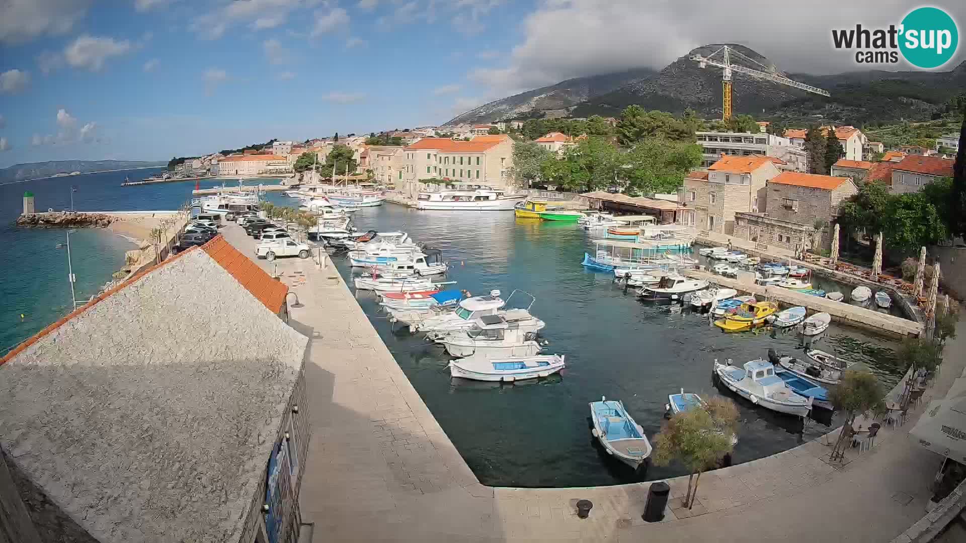 Webcam porto di Bol – Vista live sulla Riva e Marina