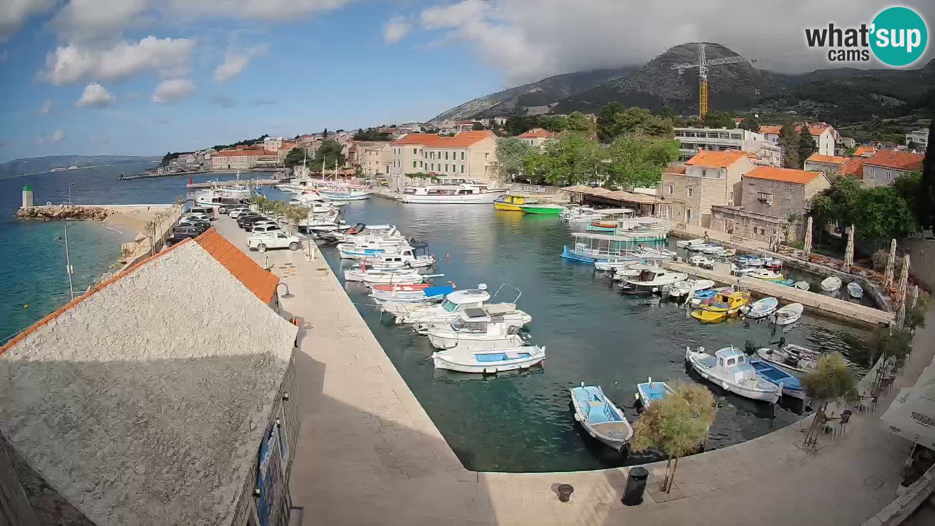 Webcam porto di Bol – Vista live sulla Riva e Marina