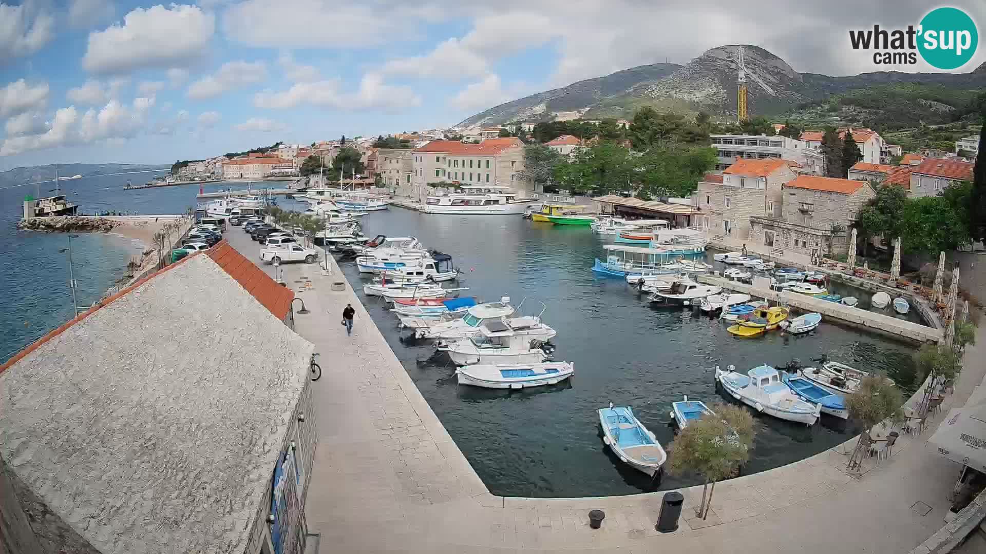 Webcam Bol Harbour – Live View of Bol Riva & Marina
