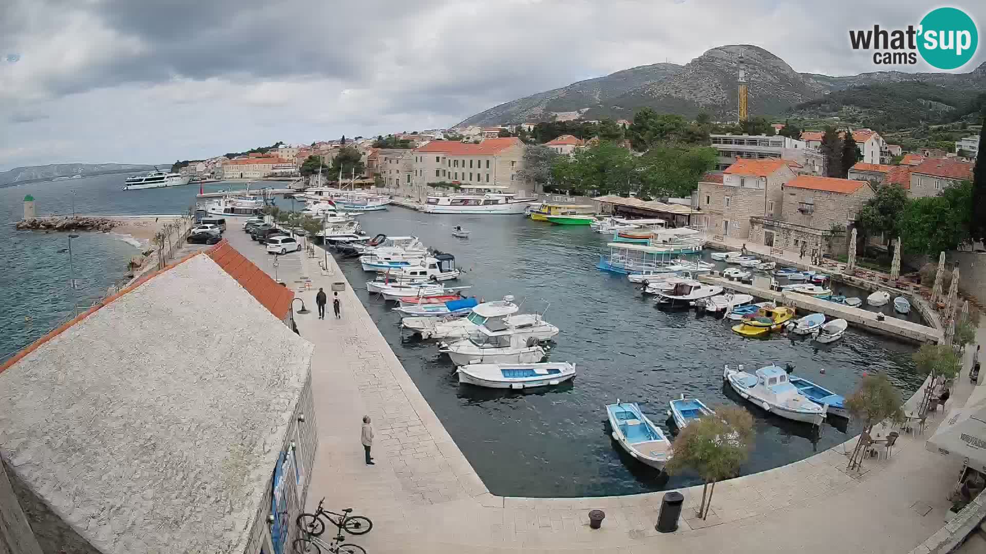 Webcam Bol Harbour – Live View of Bol Riva & Marina