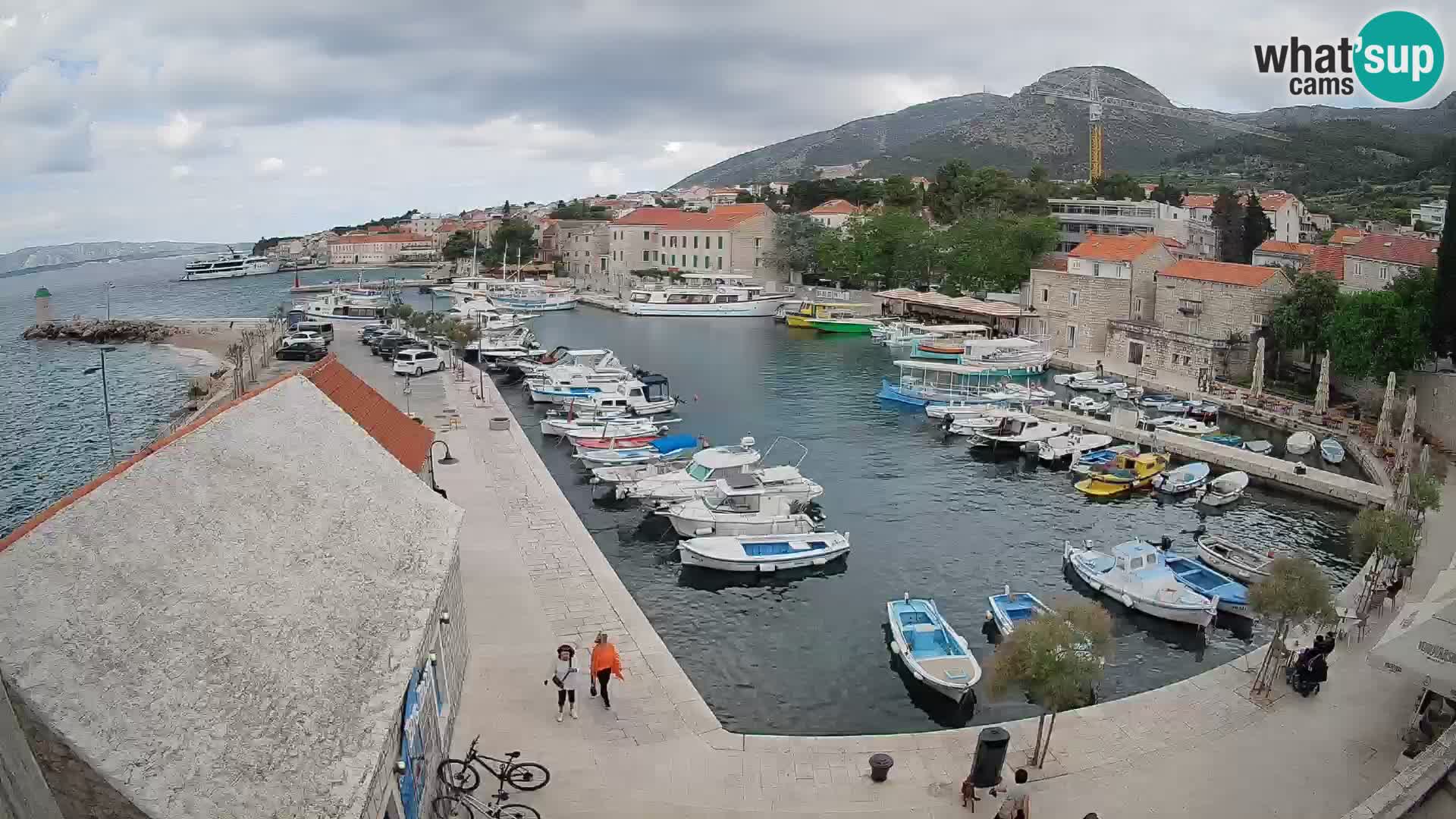 Webcam Bol Harbour – Live View of Bol Riva & Marina
