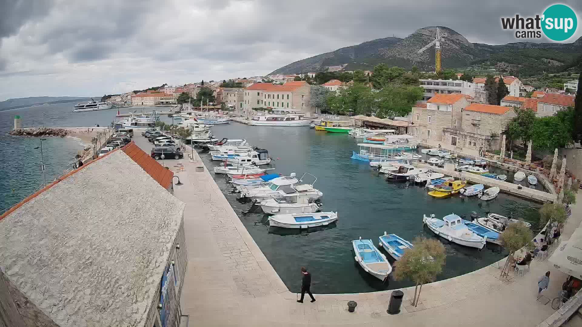 Webcam Bol Harbour – Live View of Bol Riva & Marina