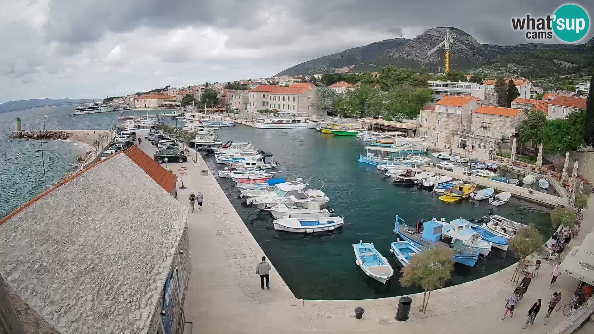 Webcam Bol Hafen – Liveblick auf Bol Riva & Marina