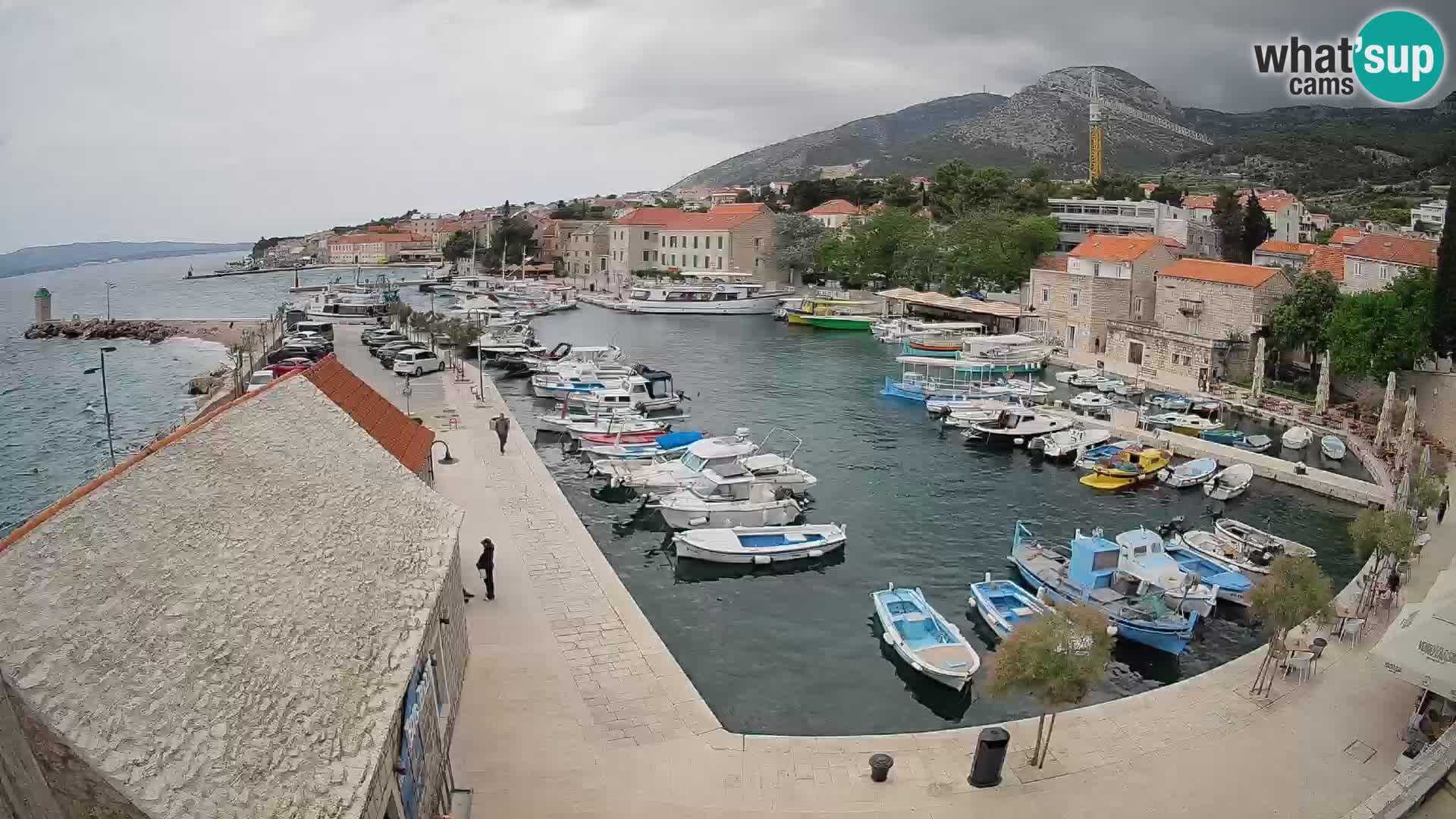Webcam Bol Hafen – Liveblick auf Bol Riva & Marina