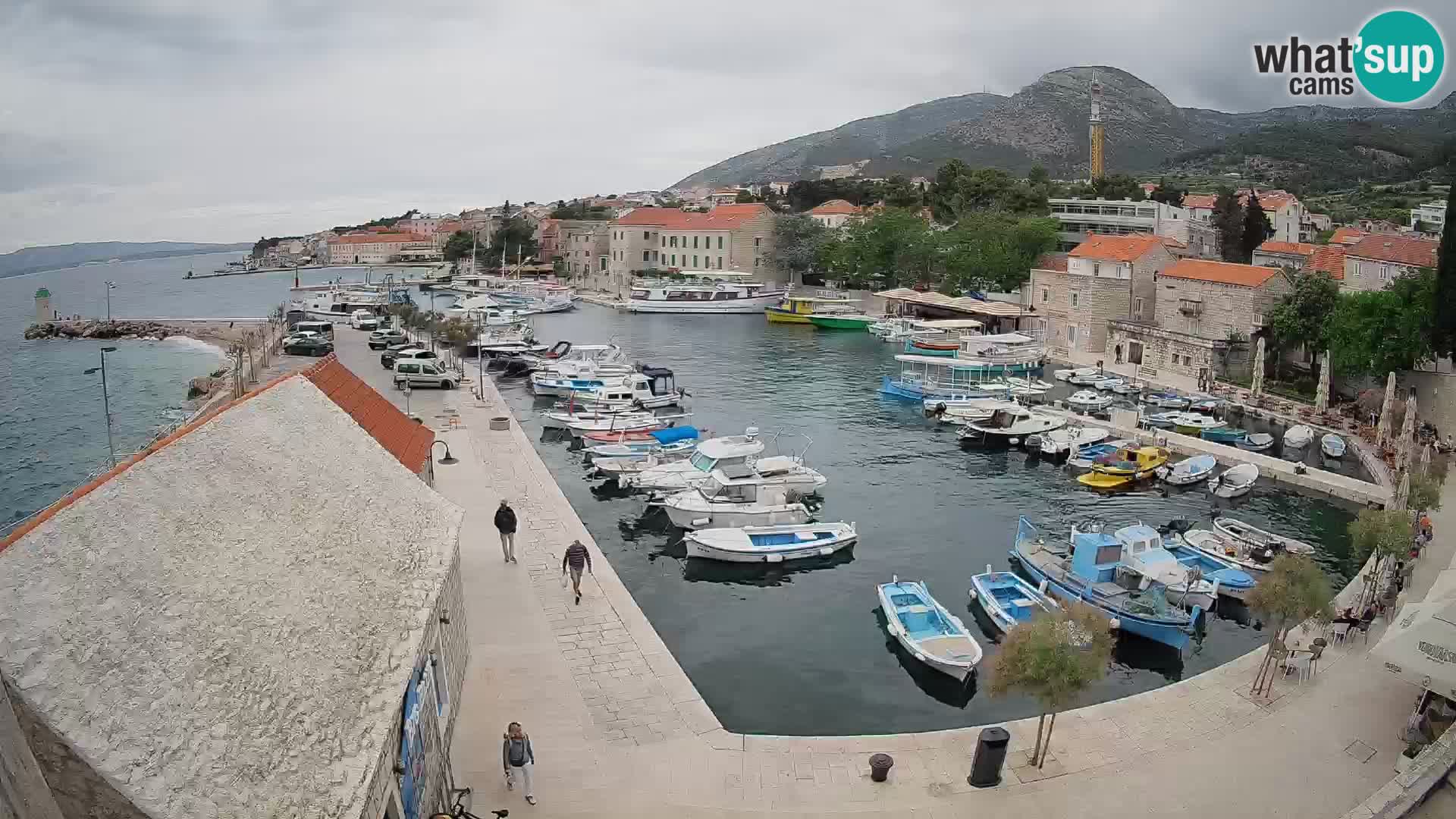 Webcam Bol Harbour – Live View of Bol Riva & Marina