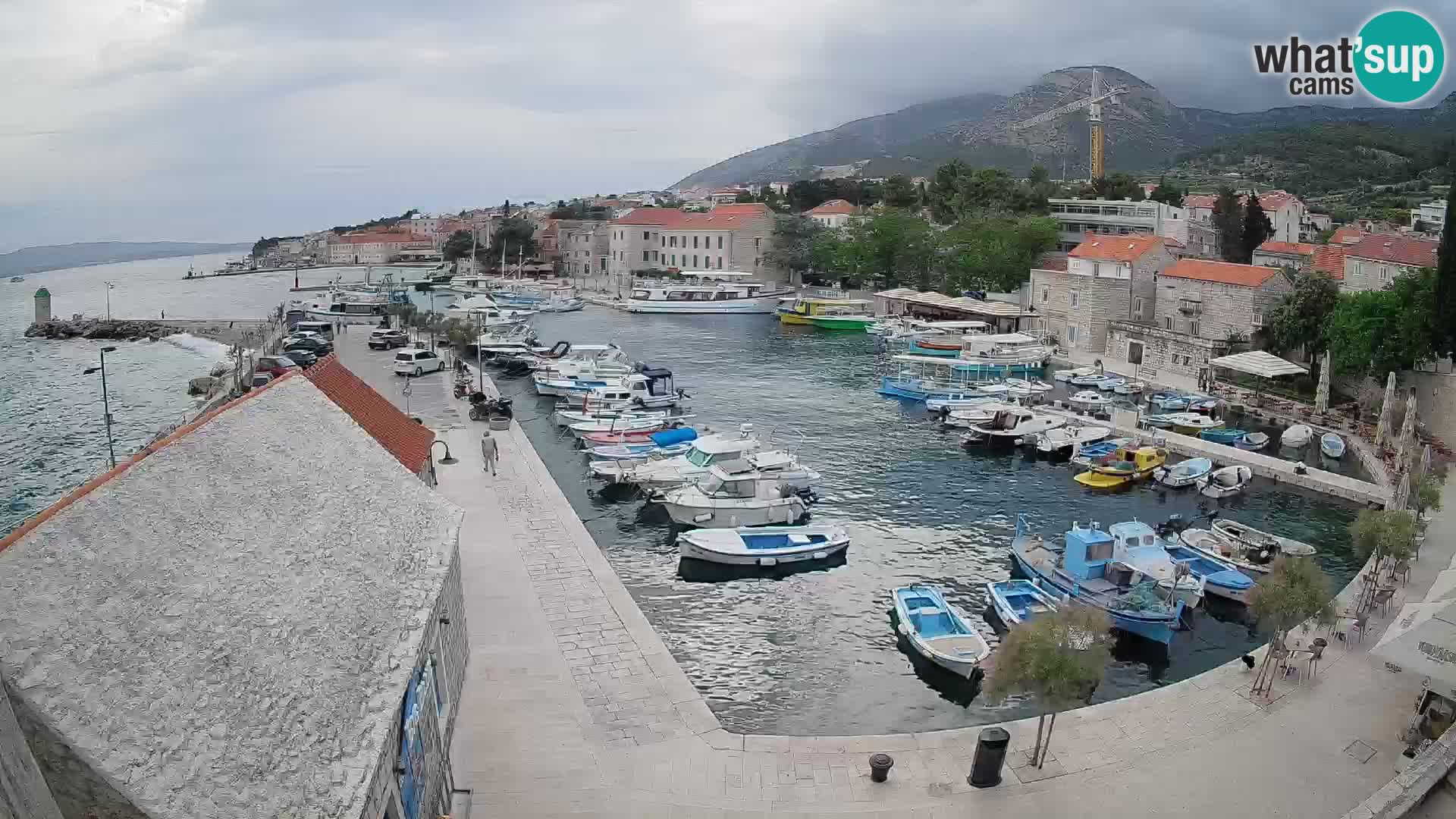 Webcam Bol Hafen – Liveblick auf Bol Riva & Marina