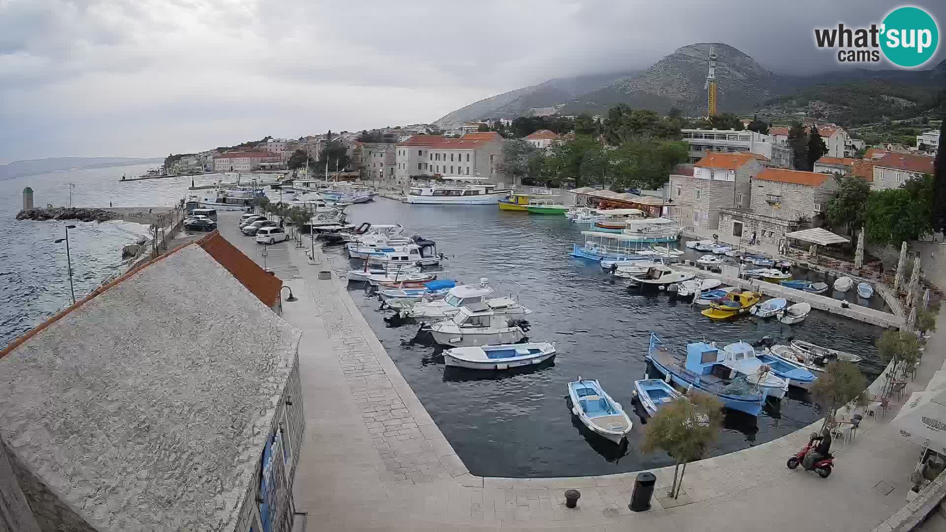 Webcam Bol Harbour – Live View of Bol Riva & Marina