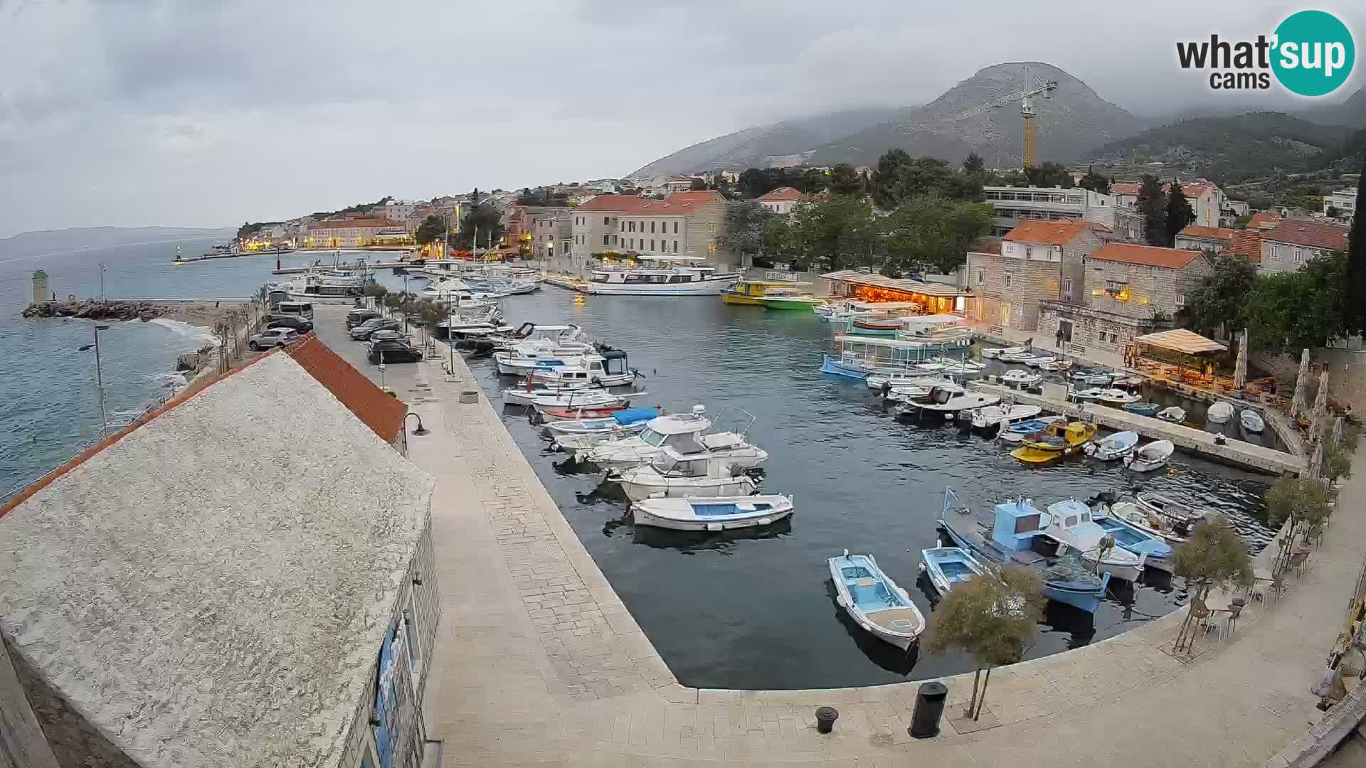 Webcam Bol Hafen – Liveblick auf Bol Riva & Marina