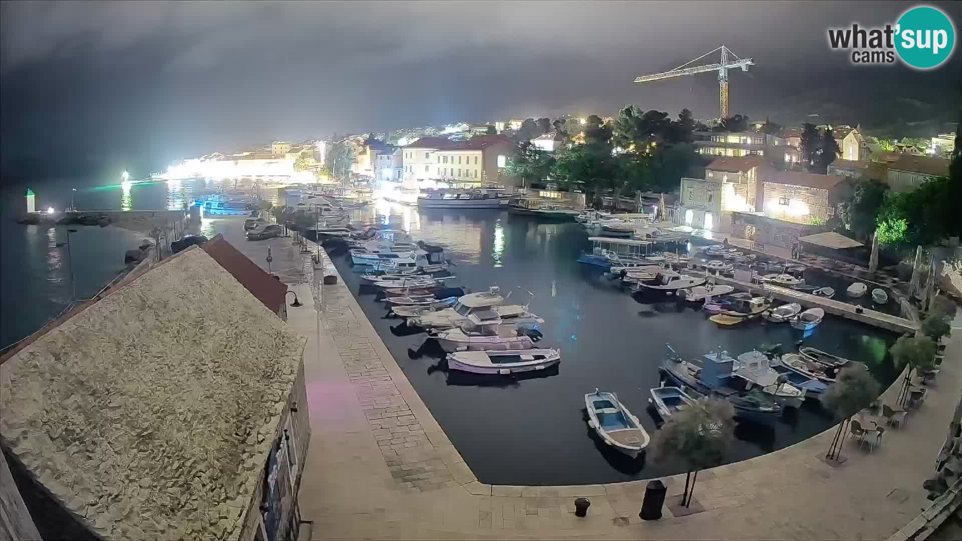 Webcam Bol Harbour – Live View of Bol Riva & Marina