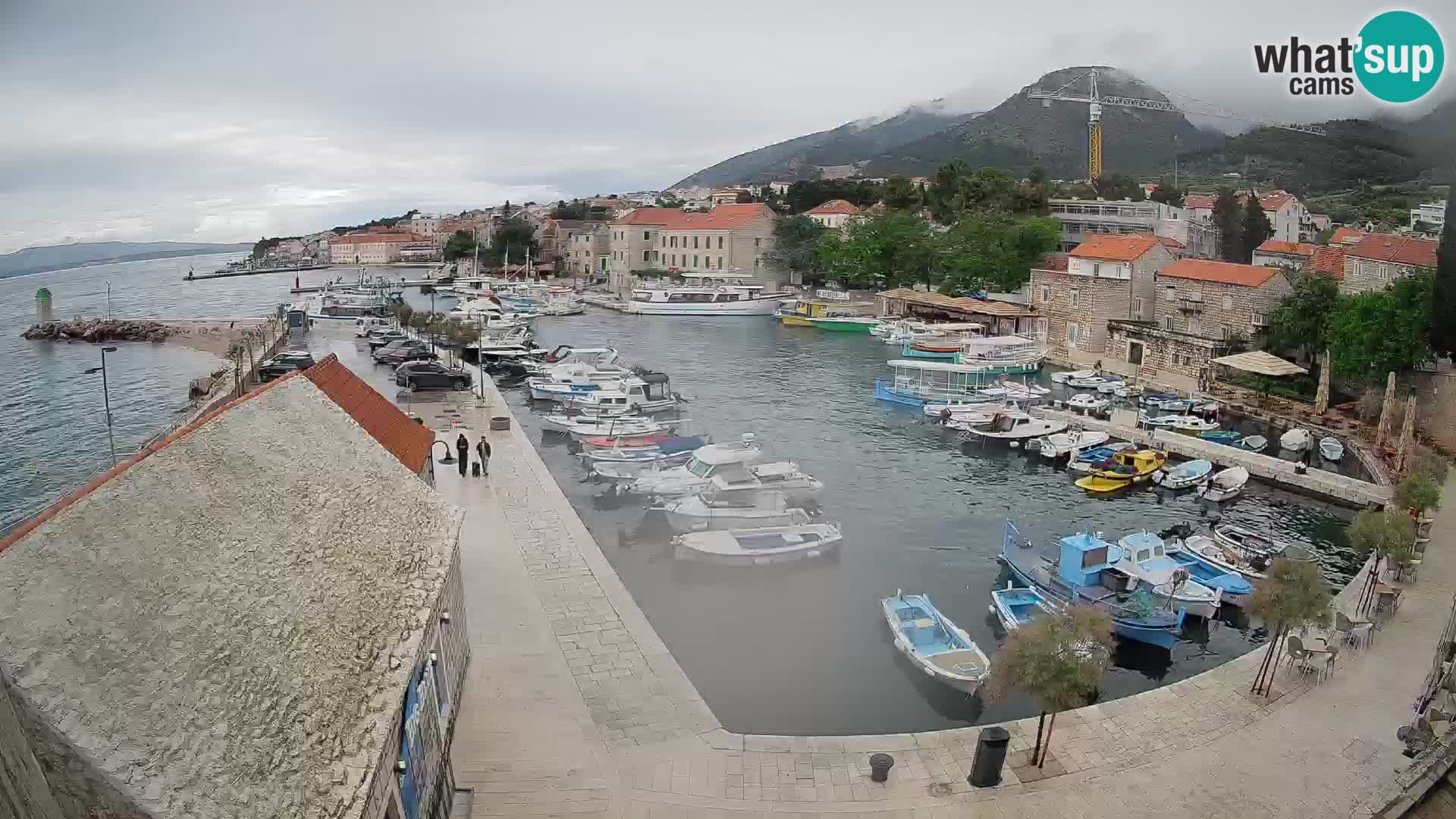 Webcam Bol Harbour – Live View of Bol Riva & Marina