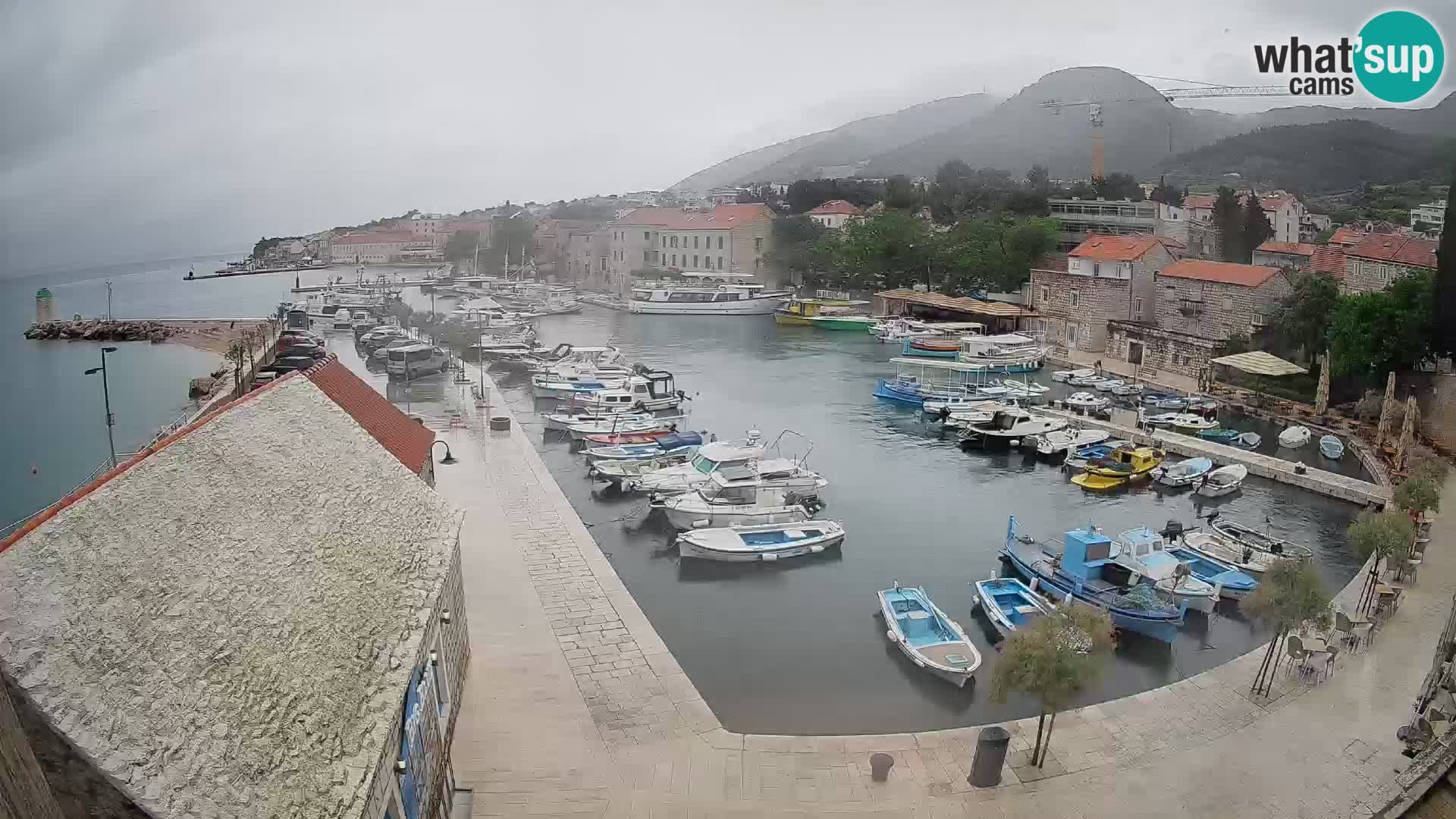 Webcam Bol Hafen – Liveblick auf Bol Riva & Marina