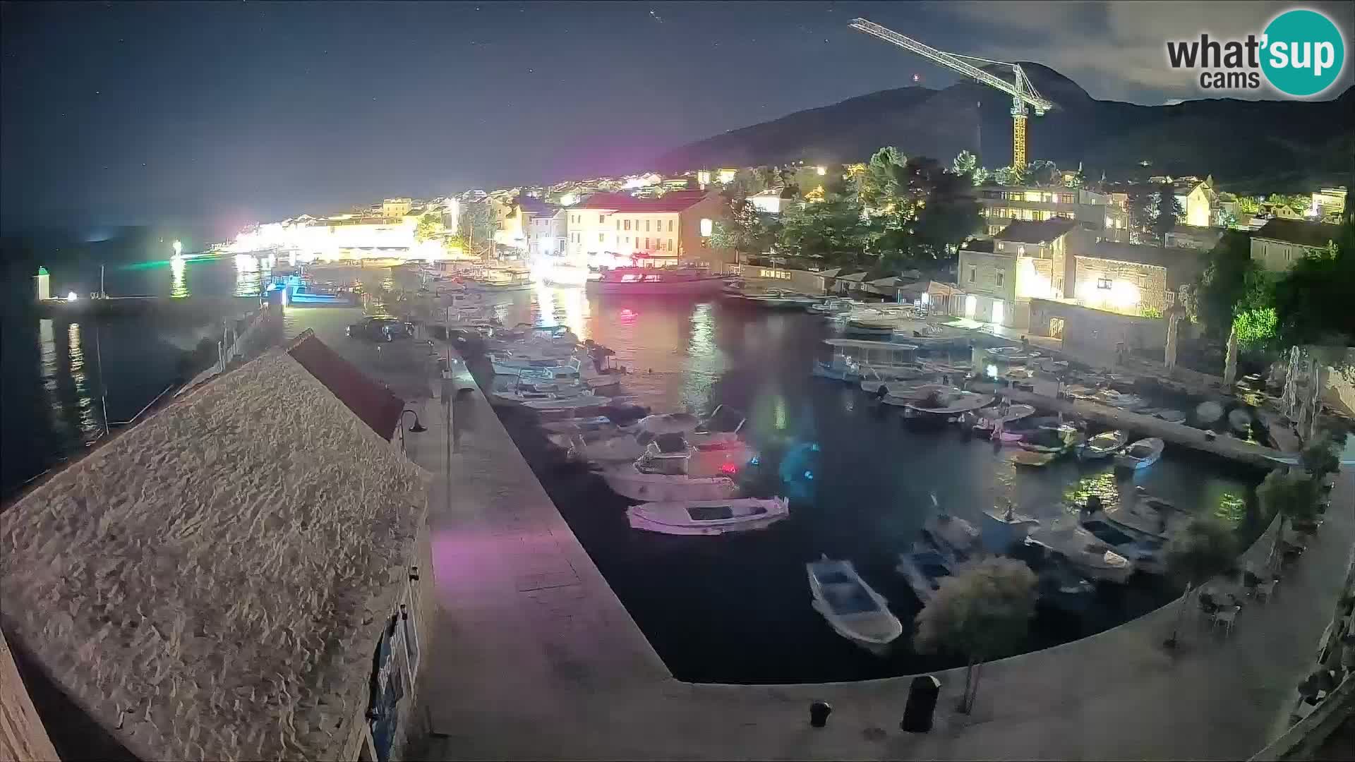 Webcam Bol Harbour – Live View of Bol Riva & Marina