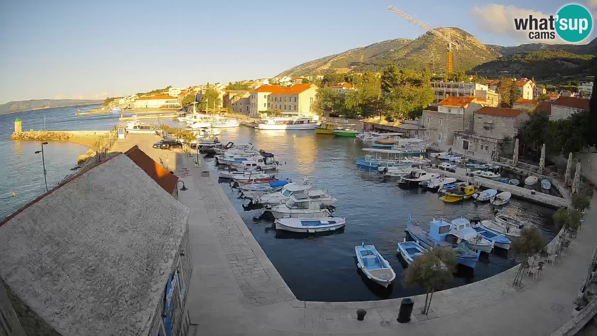Webcam Bol Harbour – Live View of Bol Riva & Marina