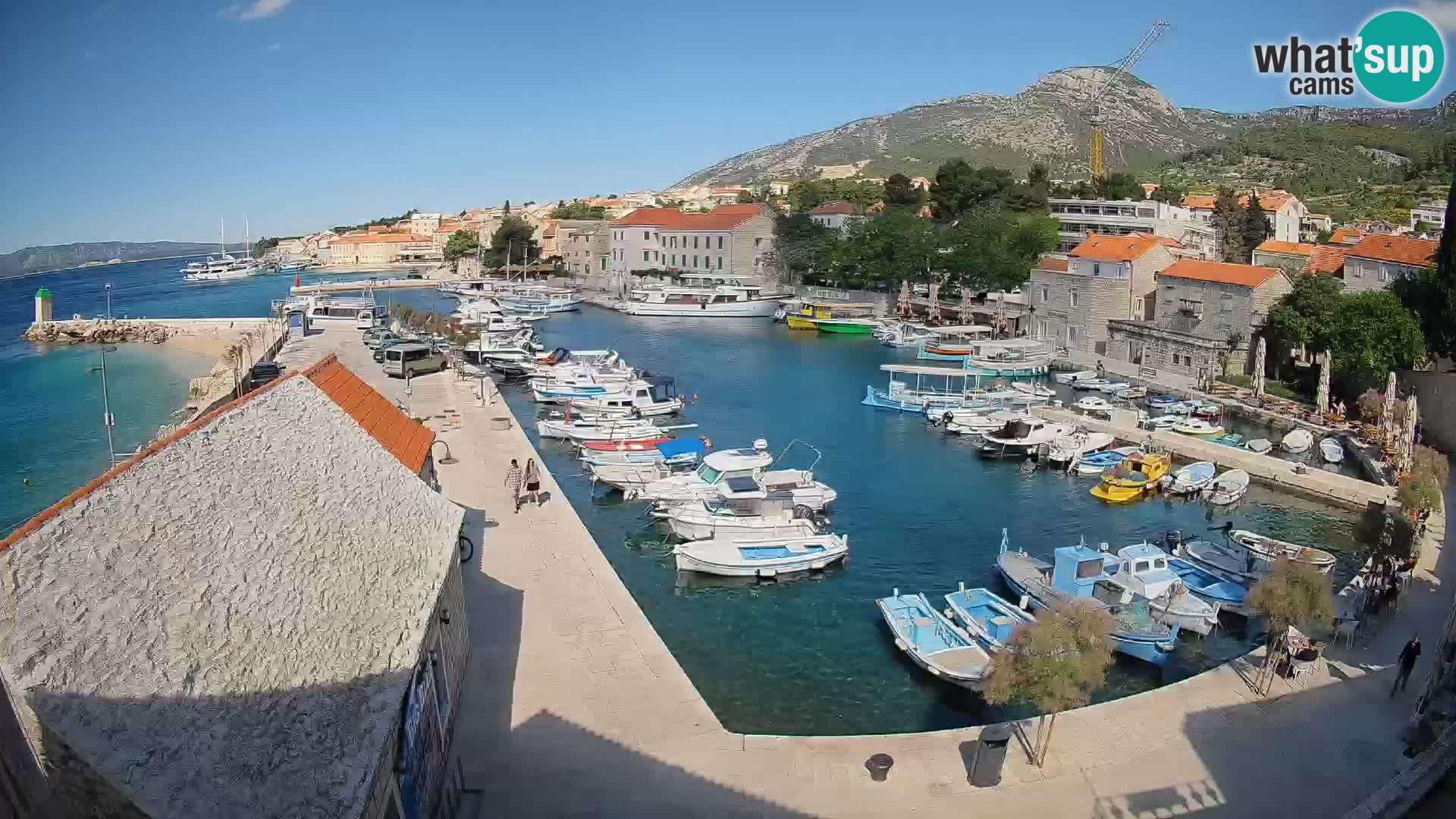 Webcam porto di Bol – Vista live sulla Riva e Marina