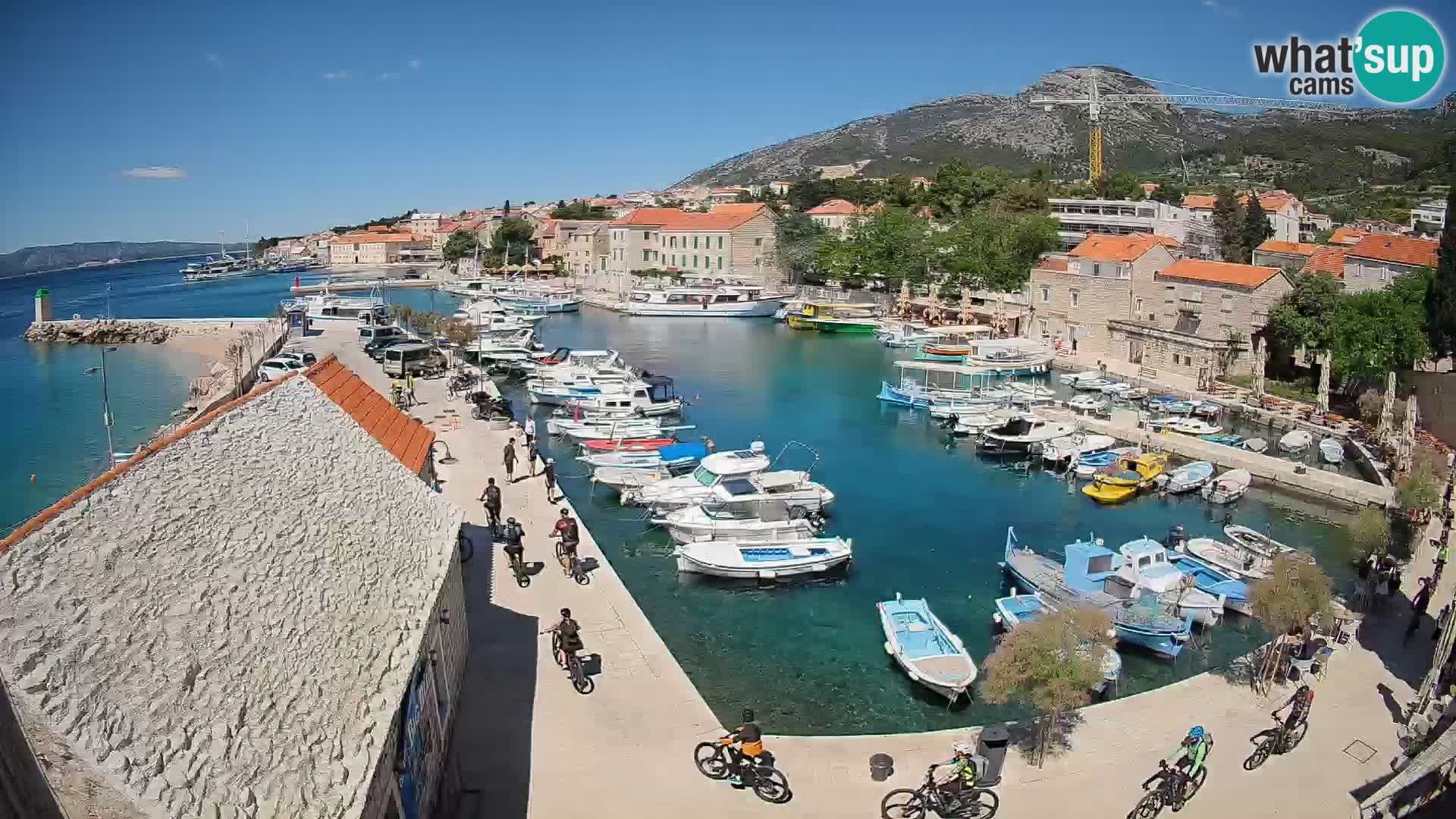 Webcam Bol Harbour – Live View of Bol Riva & Marina
