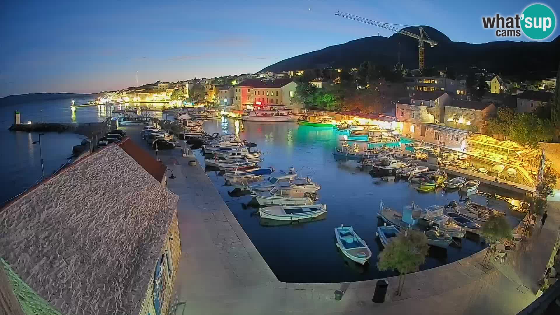 Webcam Bol Harbour – Live View of Bol Riva & Marina