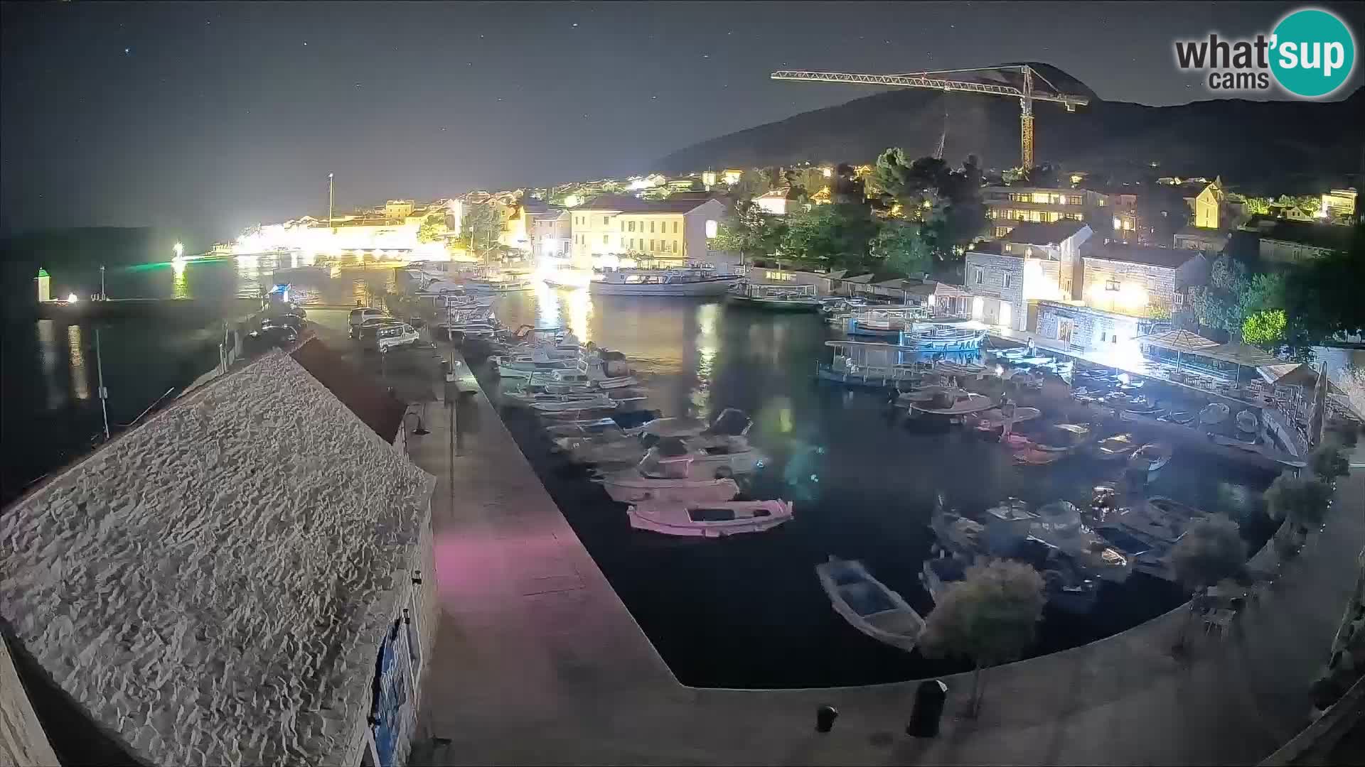Webcam Bol Hafen – Liveblick auf Bol Riva & Marina