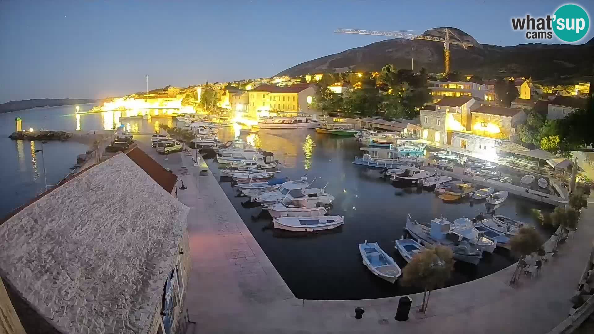 Webcam Bol Harbour – Live View of Bol Riva & Marina