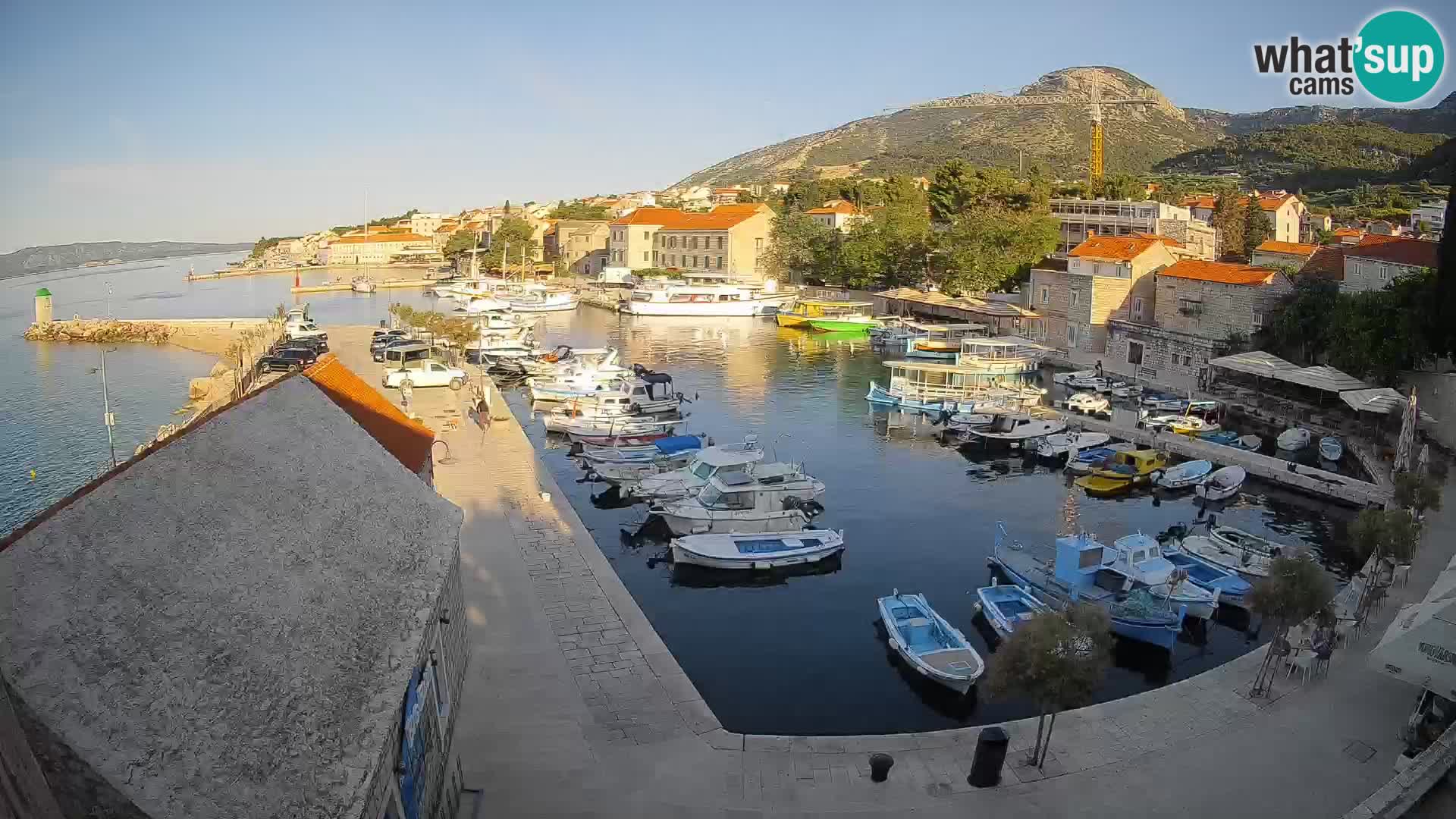 Webcam Bol Harbour – Live View of Bol Riva & Marina
