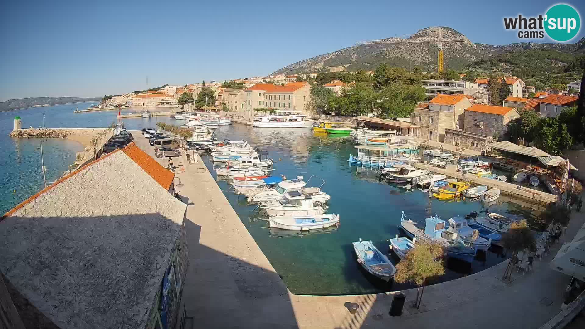 Webcam Bol Hafen – Liveblick auf Bol Riva & Marina