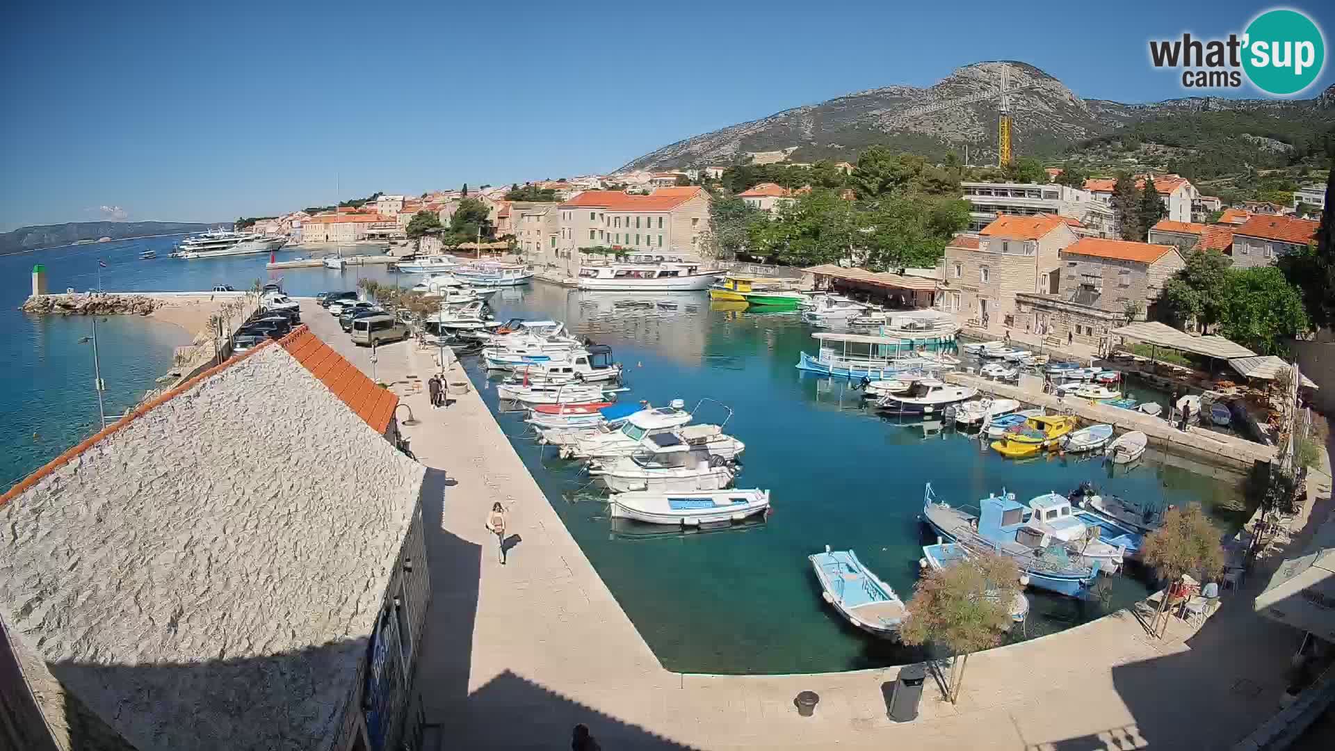 Webcam Bol Hafen – Liveblick auf Bol Riva & Marina